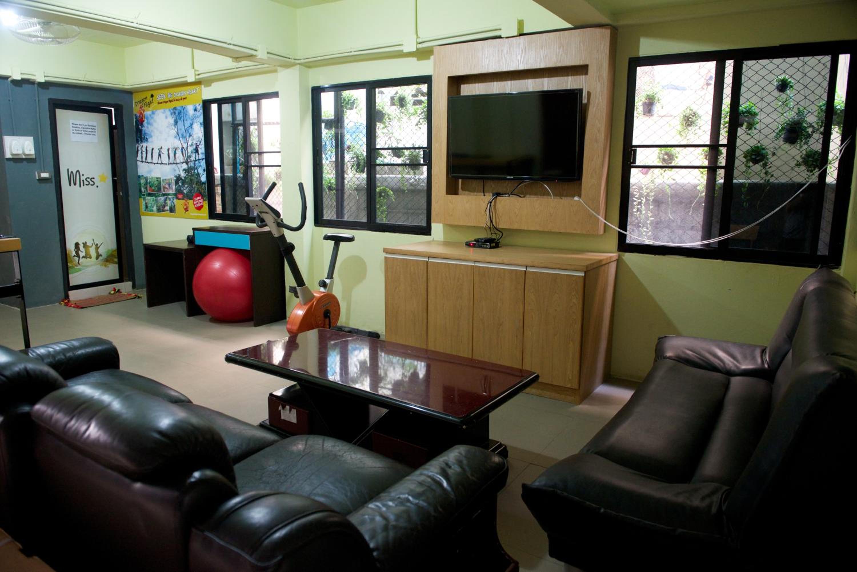 9 Hostel
