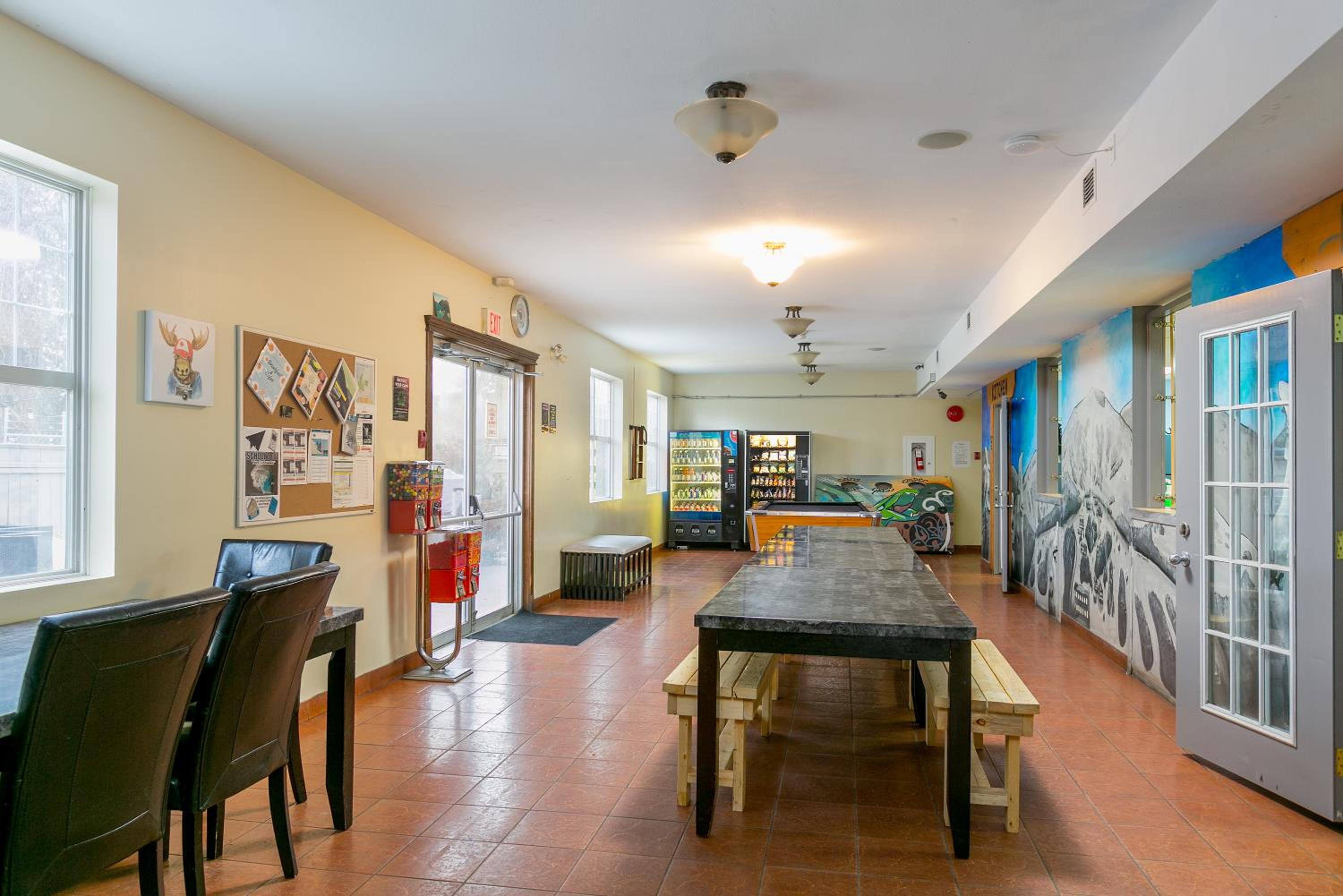 HI Kelowna Hostel
