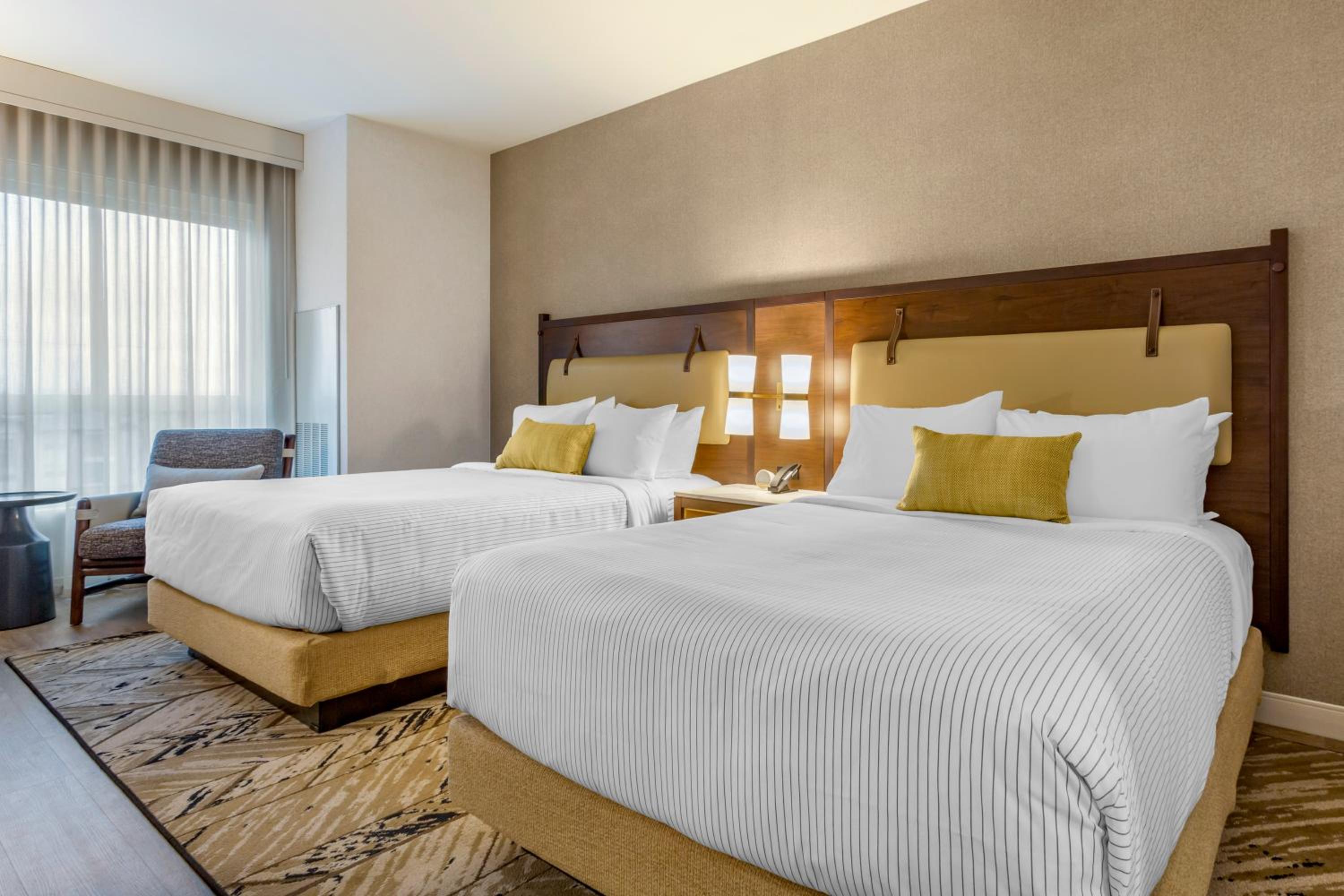 Rohnert Park Vacations - Hotel Centro Sonoma Wine Country, Tapestry Collection Hilton - Property Image 3
