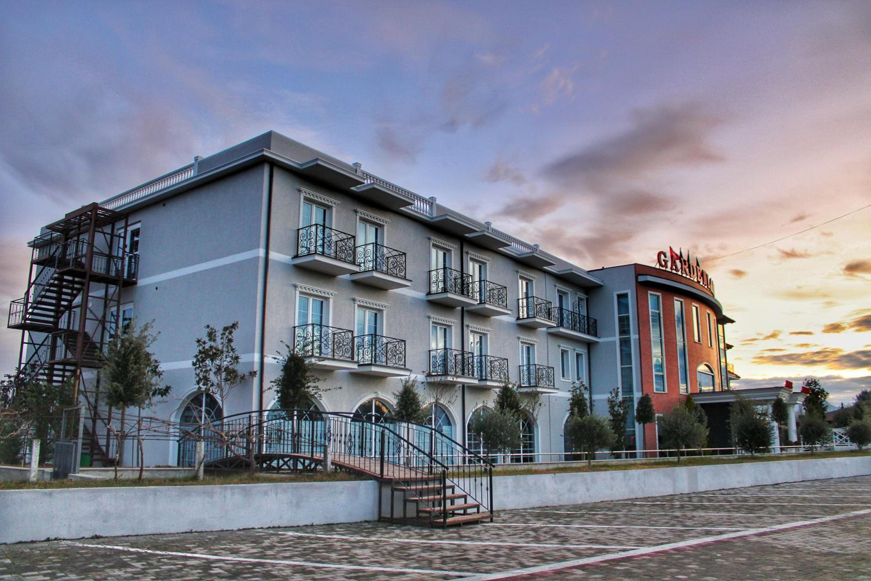 Gardenland Resort