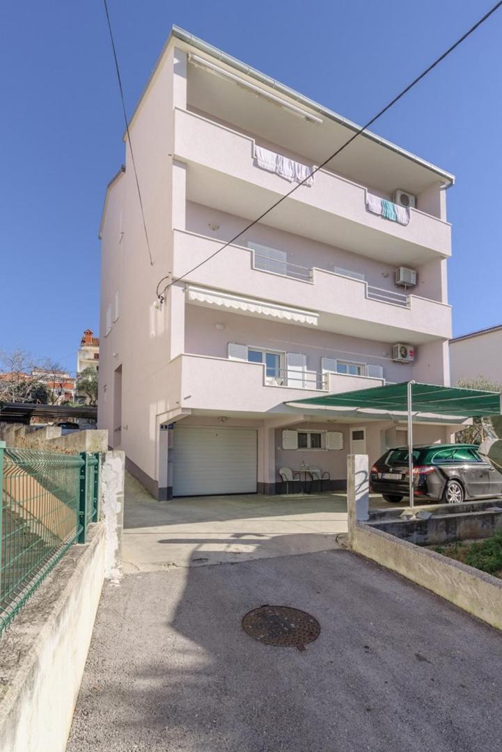 Apartments Meri view 5