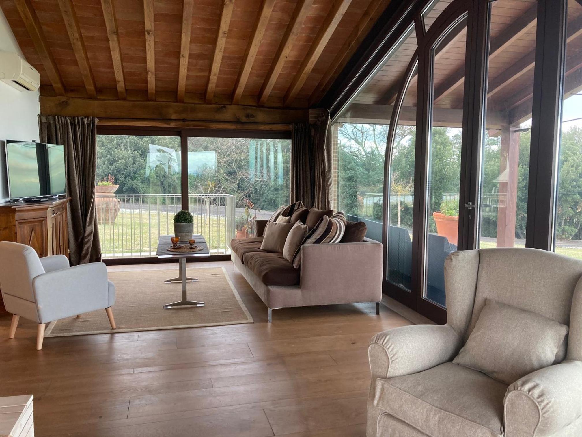 LA RIMESSA EXPERIENCE-Dream Holiday Home view 4