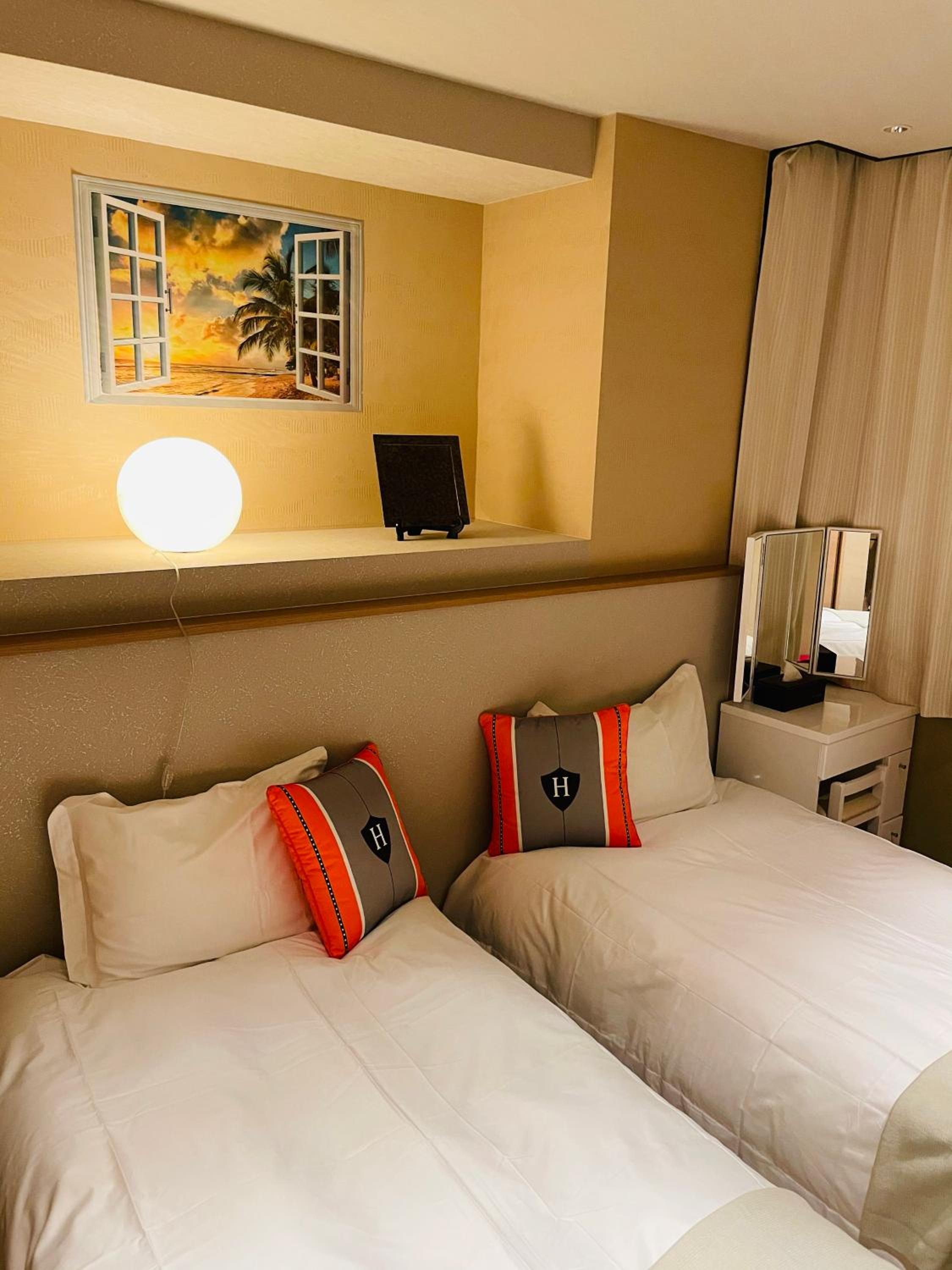 hotel room