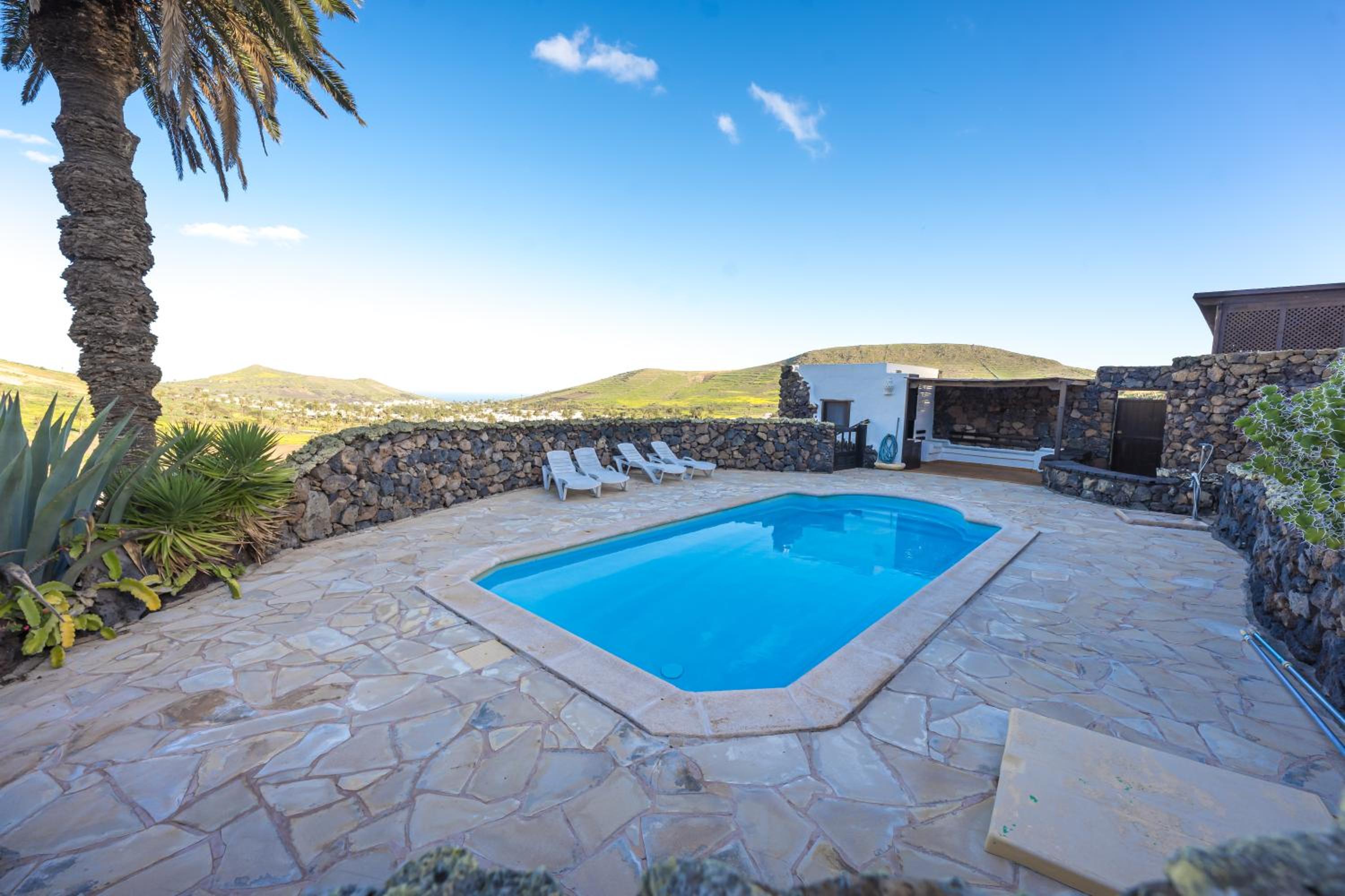 Finca La Fuentecilla view 5