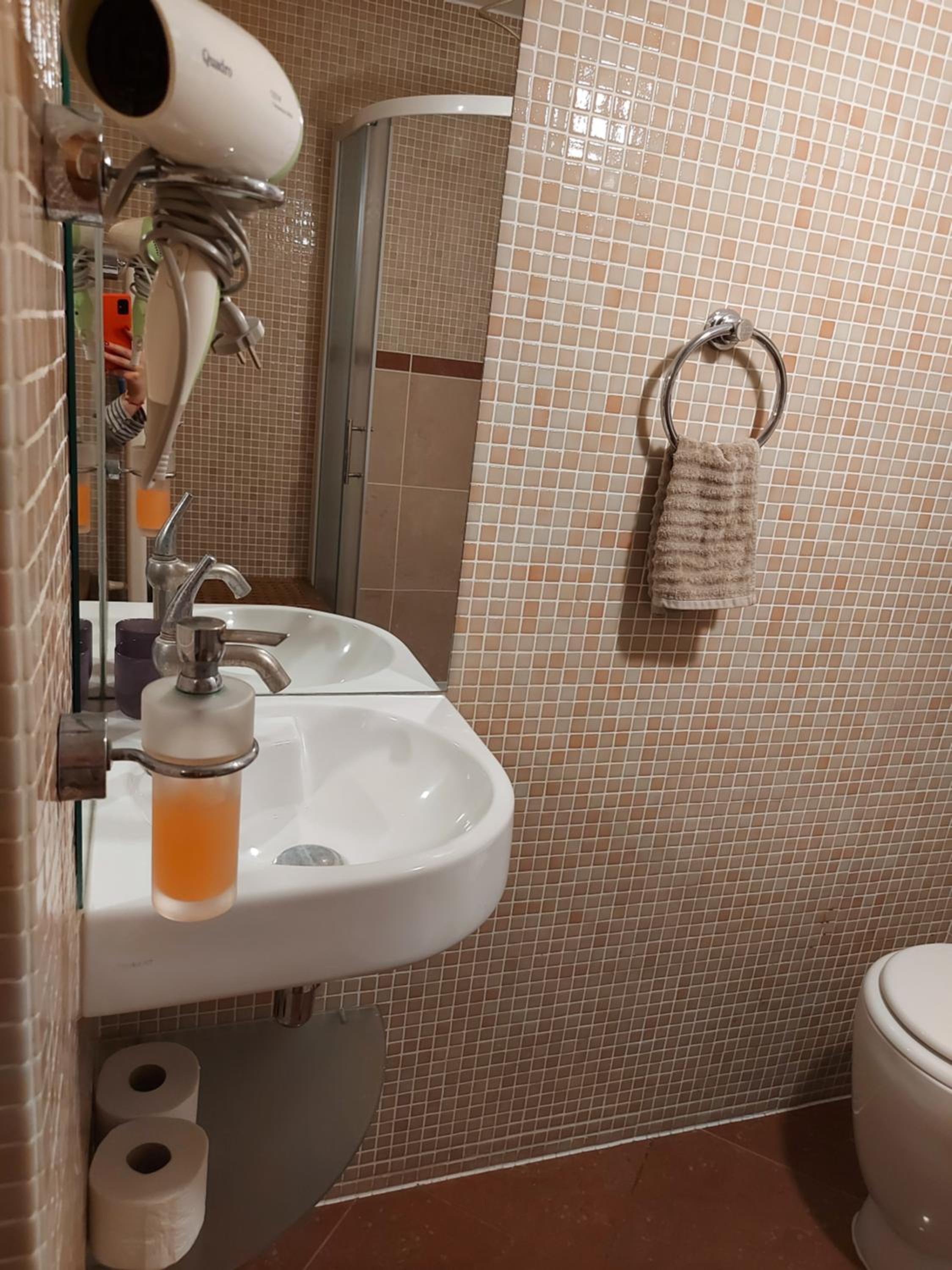 Studio Concept Apartment en Zagreb — bathroom