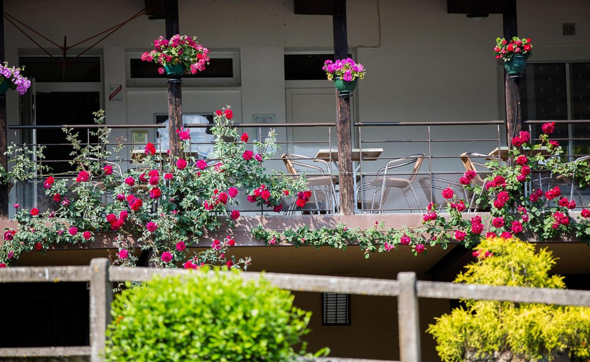 balcony