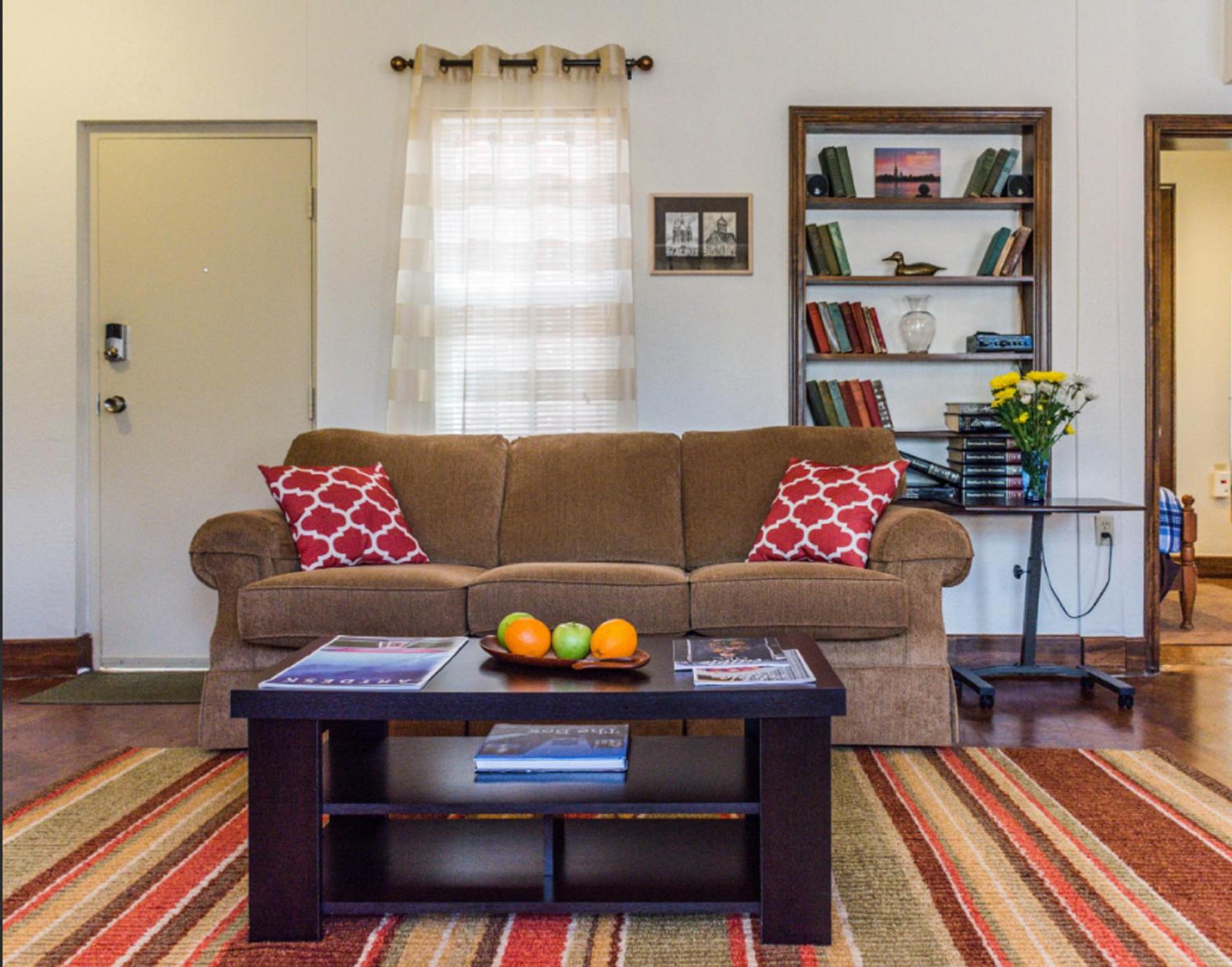 Bright OKC Midtown Studio-Coolest neighborhood view 2