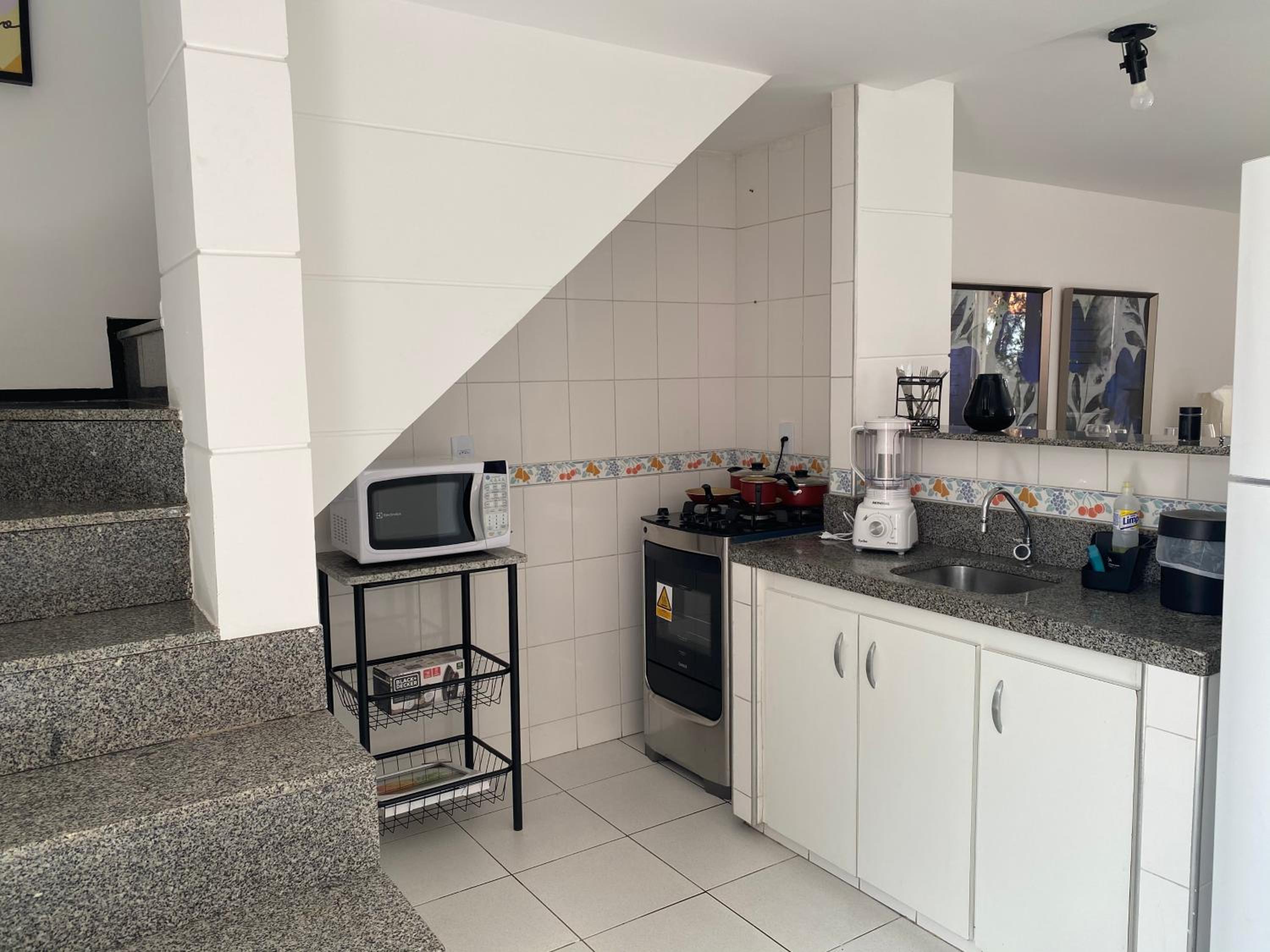 Casa em Condomínio 2 suítes casa 03