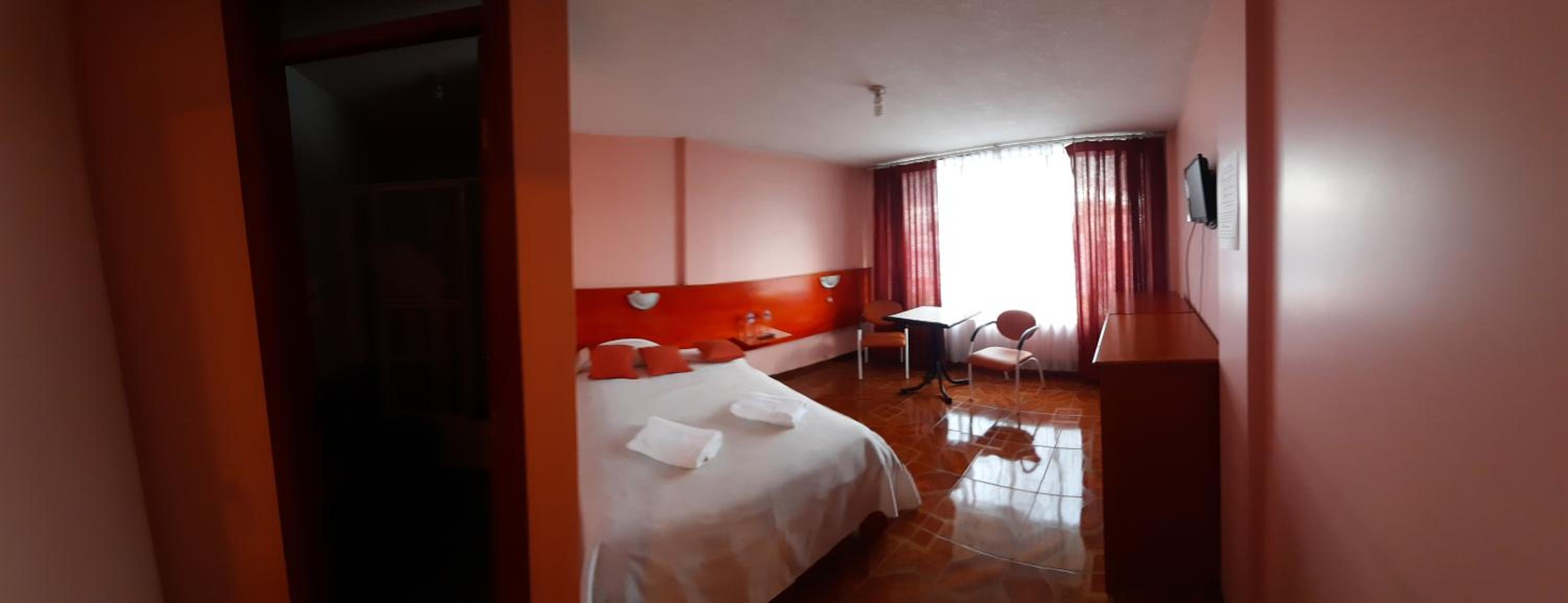 Hostal Sauna Water Palace
