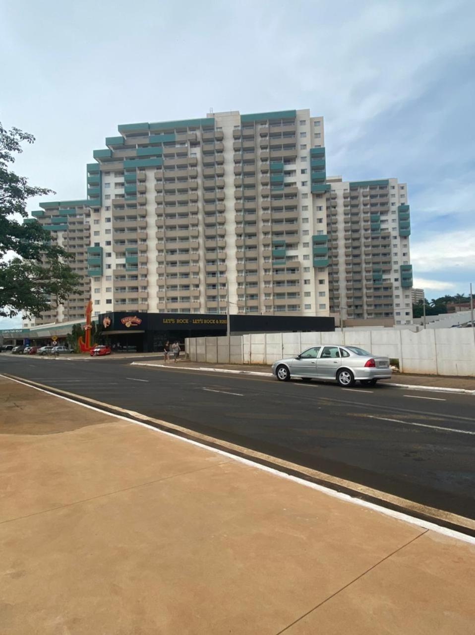 Apartamento em Resort de Olímpia - Direto com Dono Apto 1201 view 2