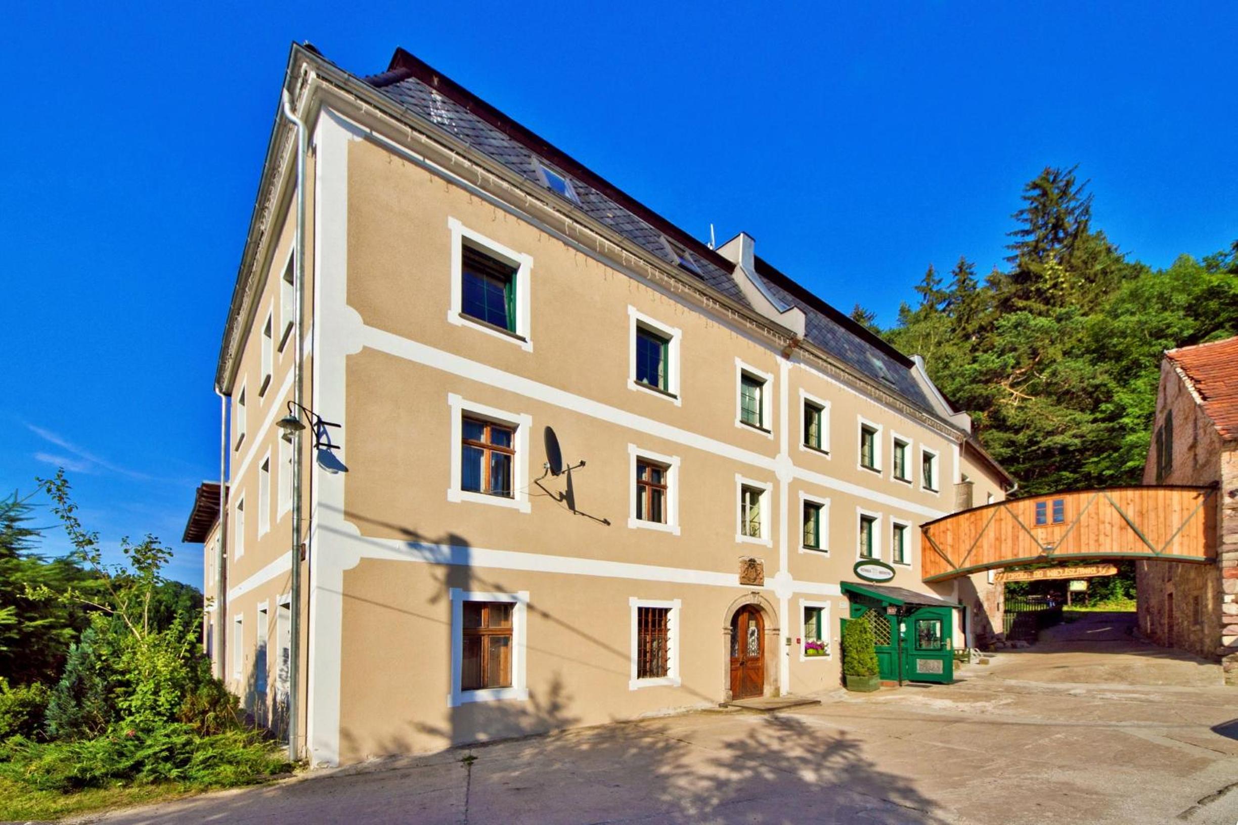 Photo 23