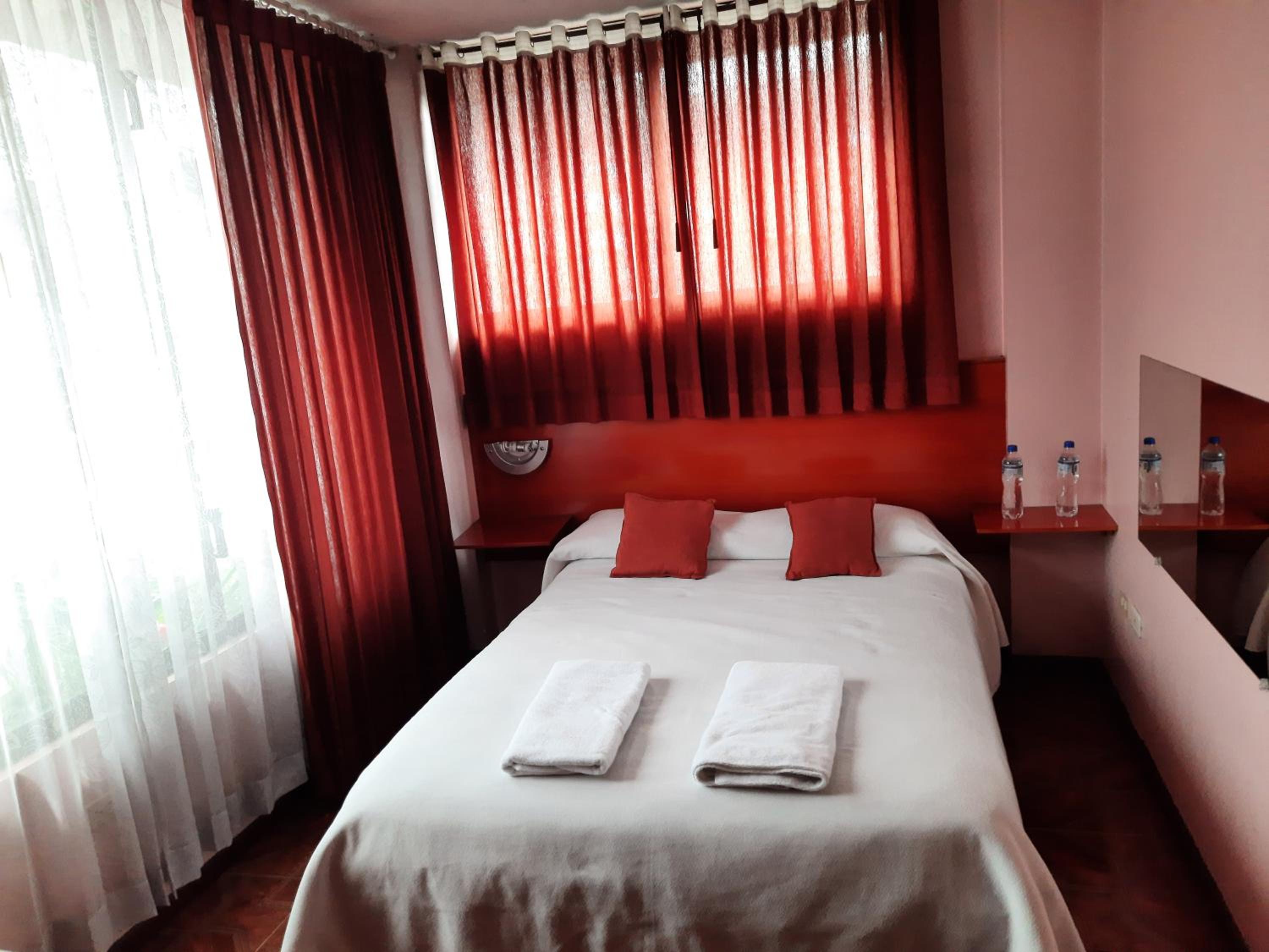 Hostal Sauna Water Palace