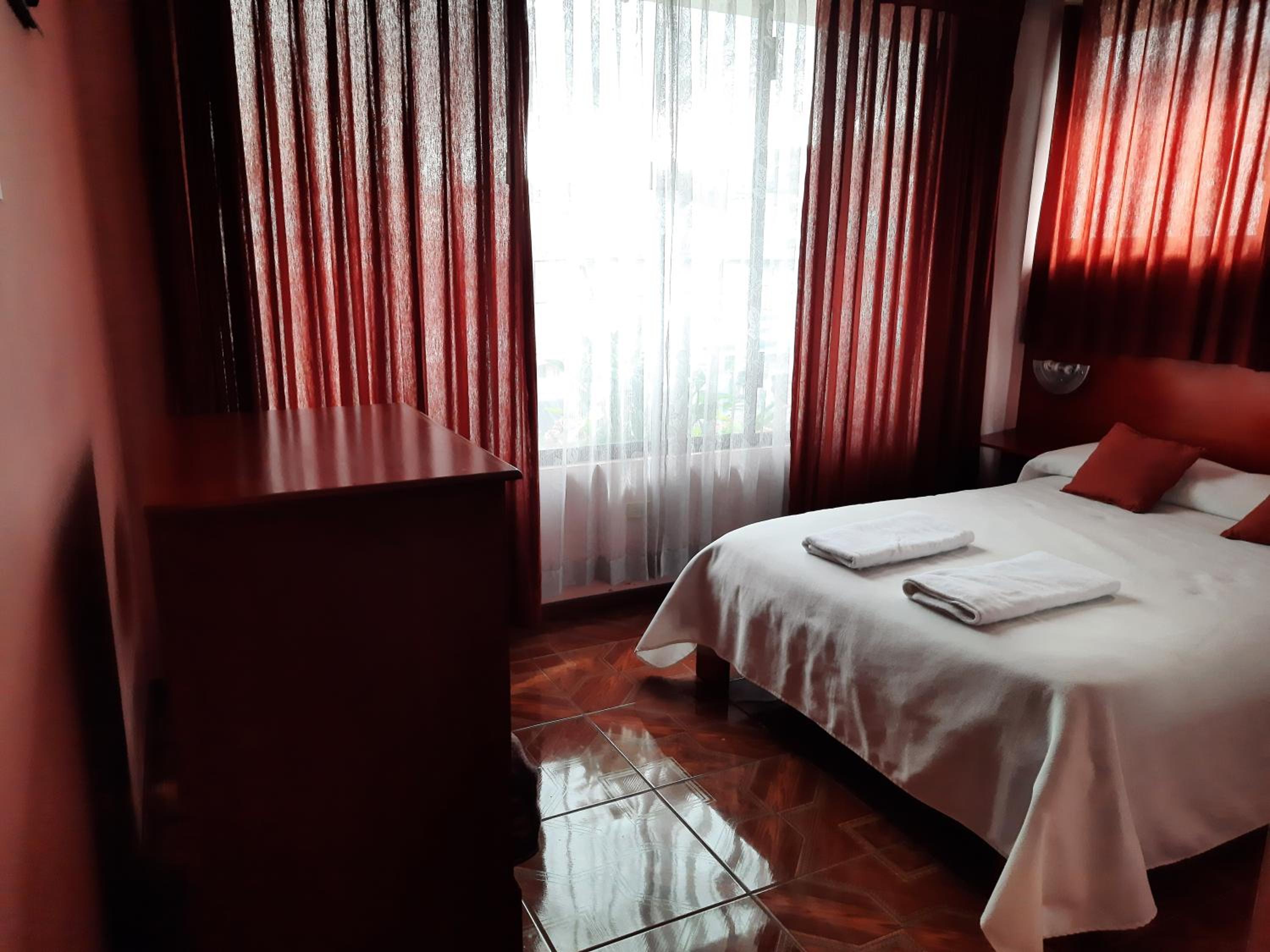 Hostal Sauna Water Palace