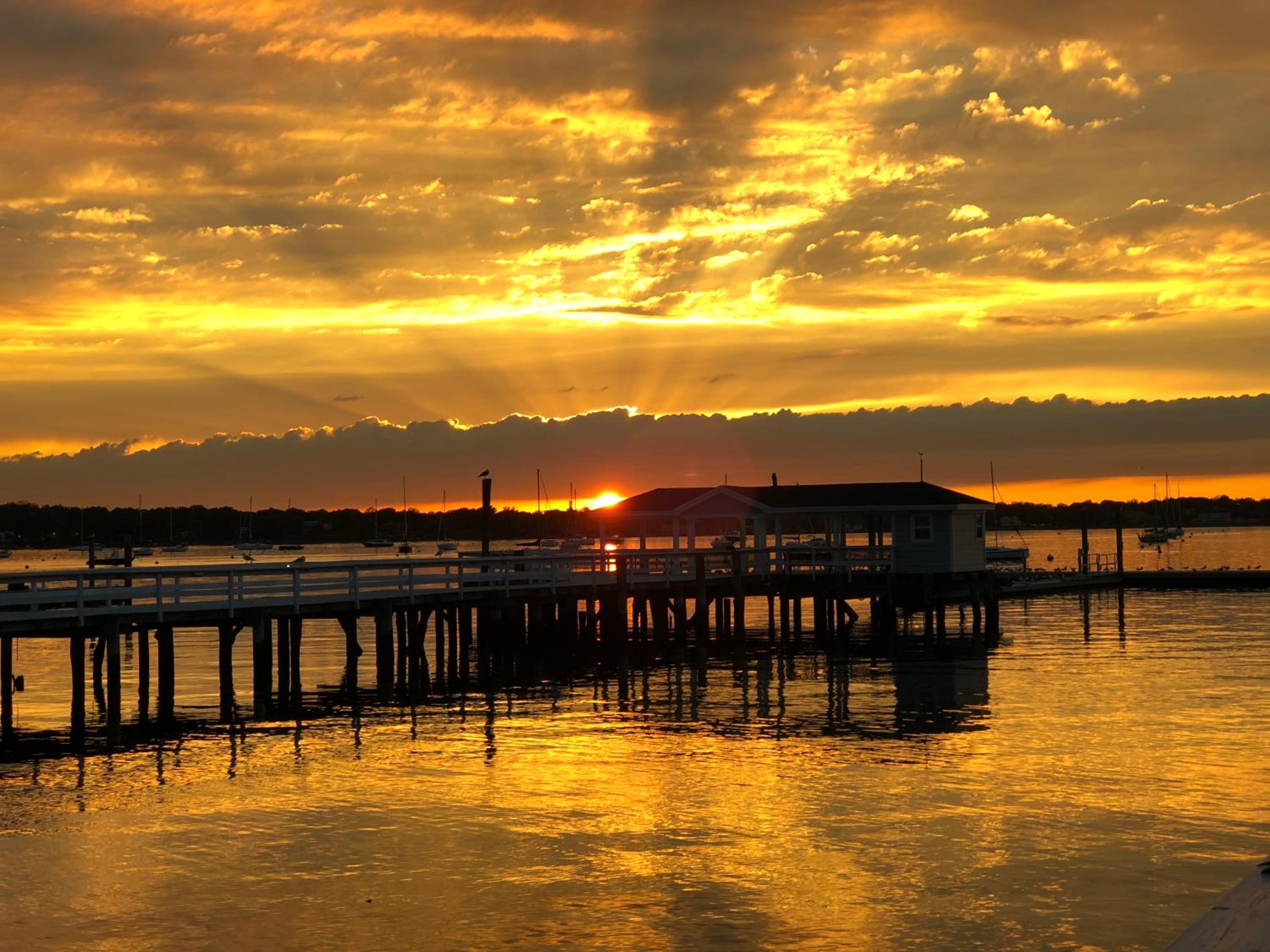 Fathoms Hotel & Marina view 5