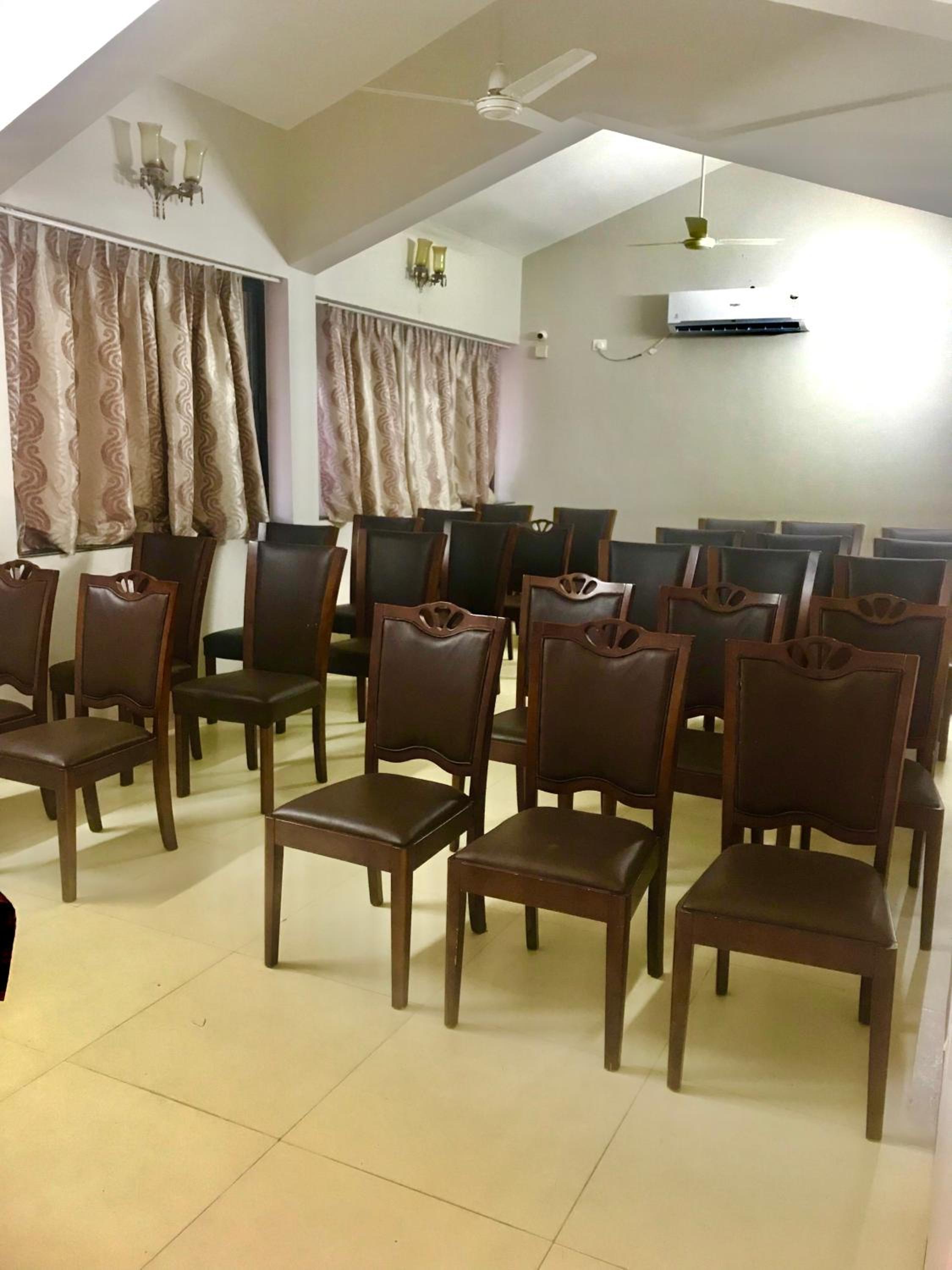 Varca Vacations - The Center Court Resort  Spa - Property Image 6