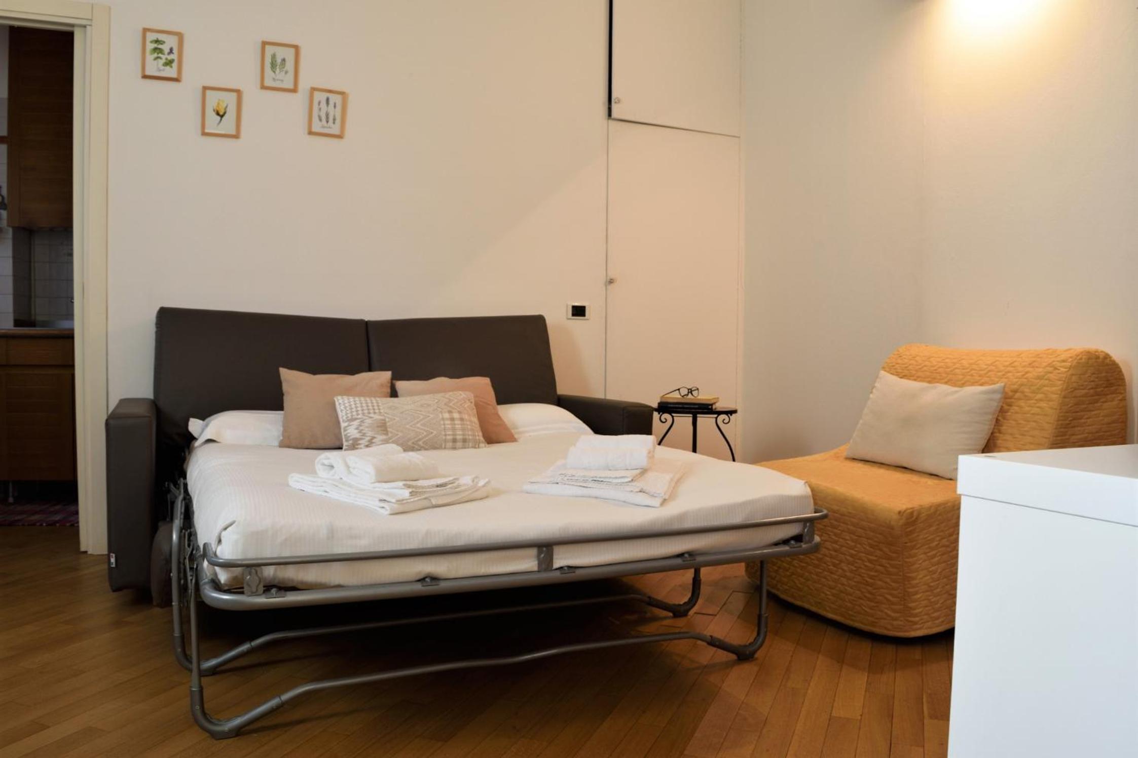 Martesana Studio Flat close to Yellow Metro