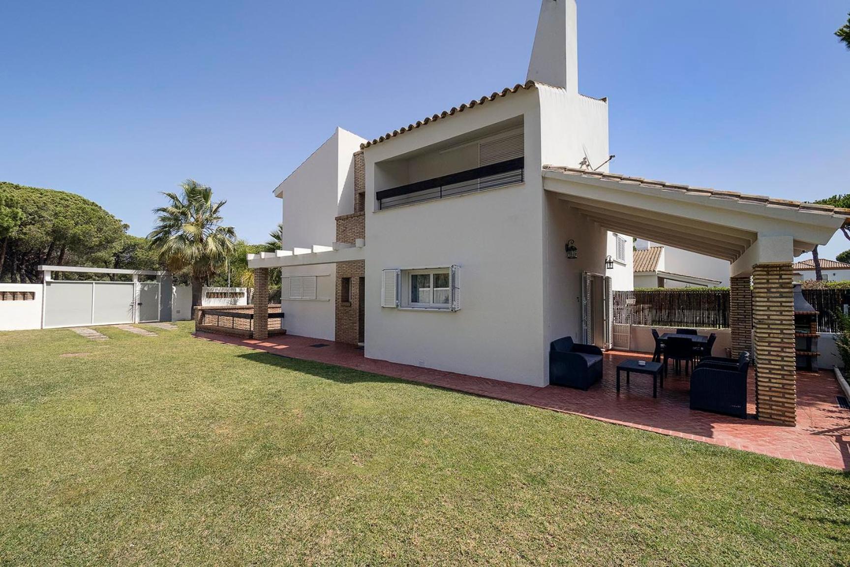 Hotel Villas La Barrosa - Image 1