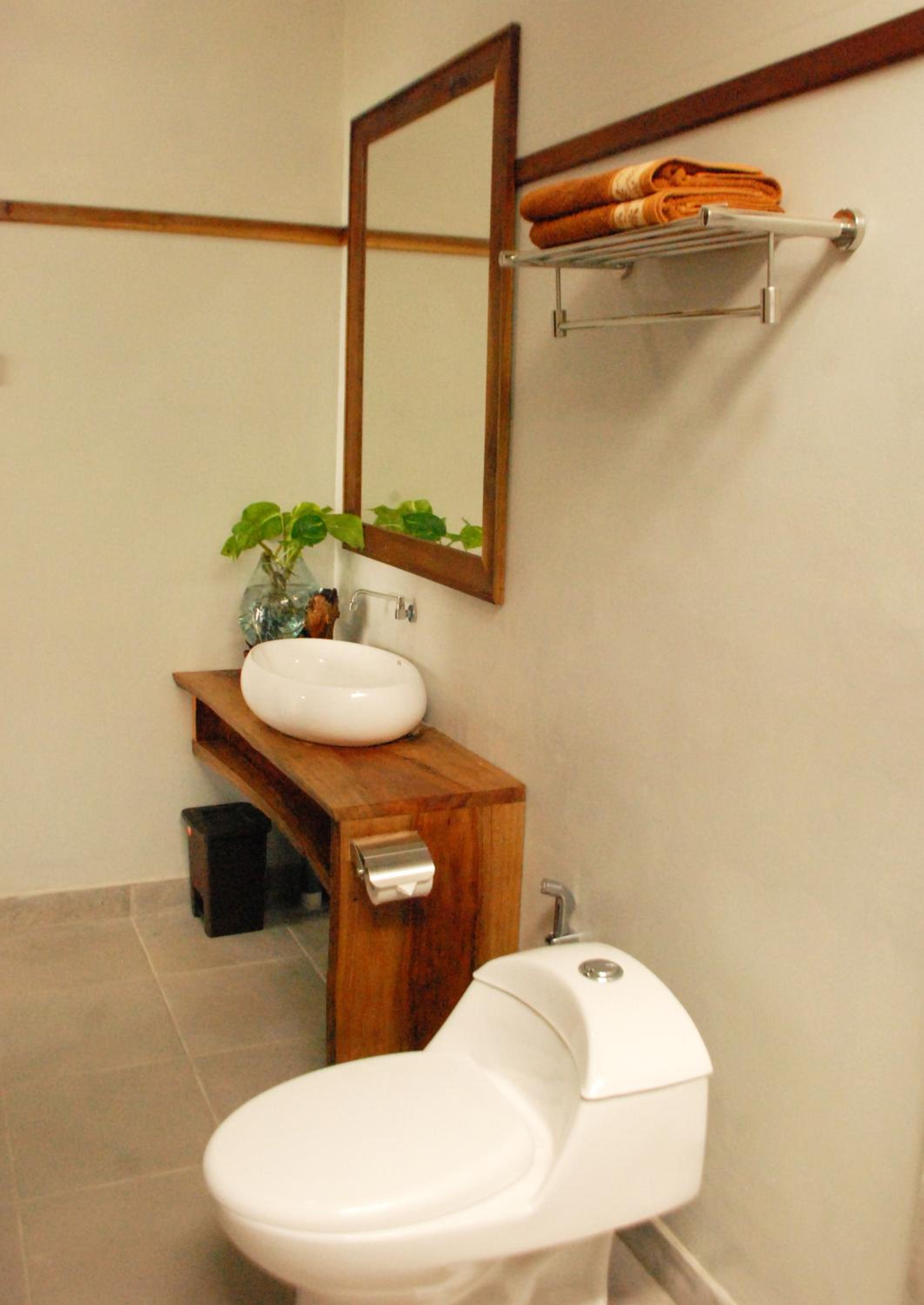 Munduk Clove view 5