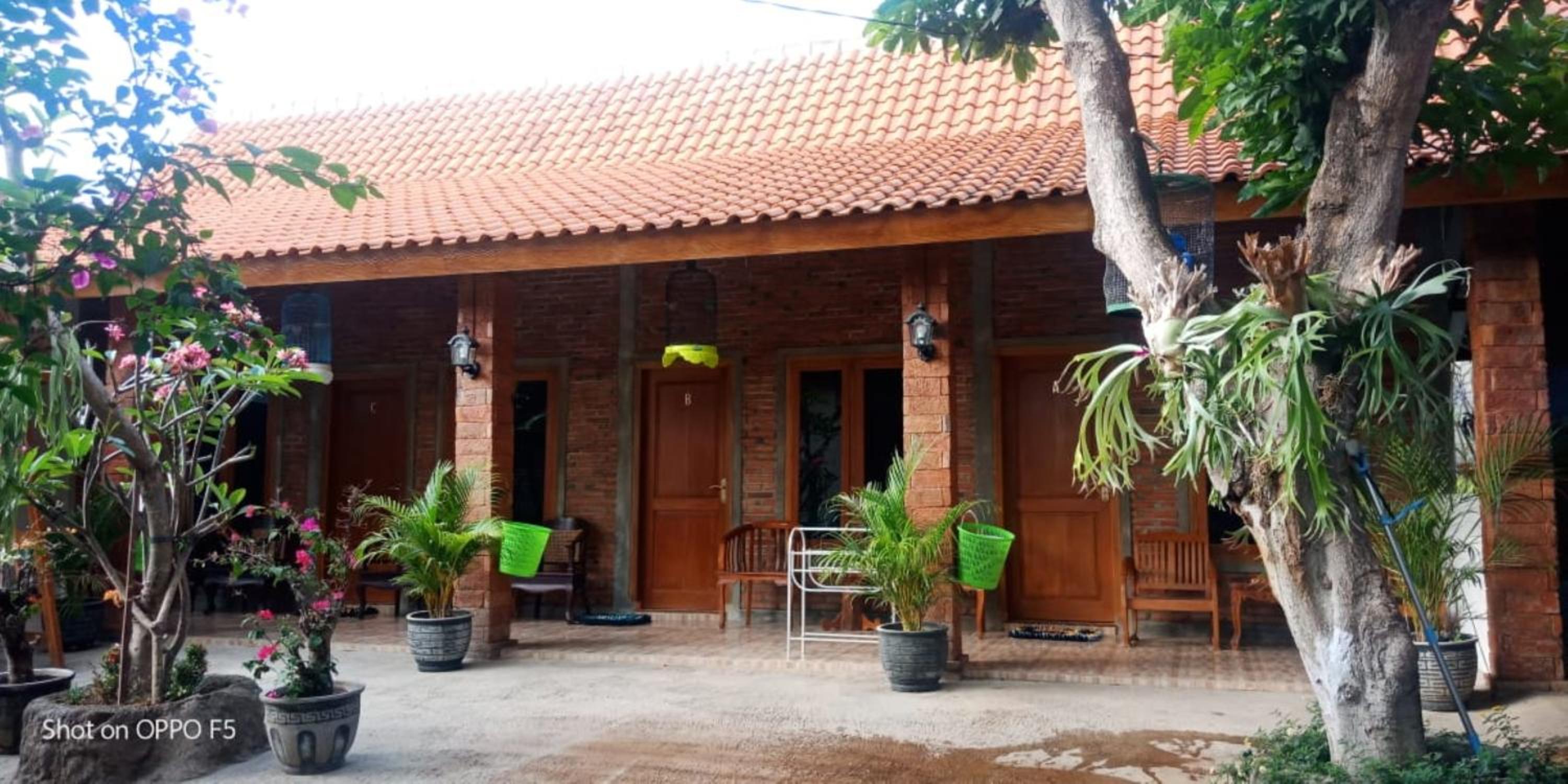 Nita's Homestay Banyuwangi view 3