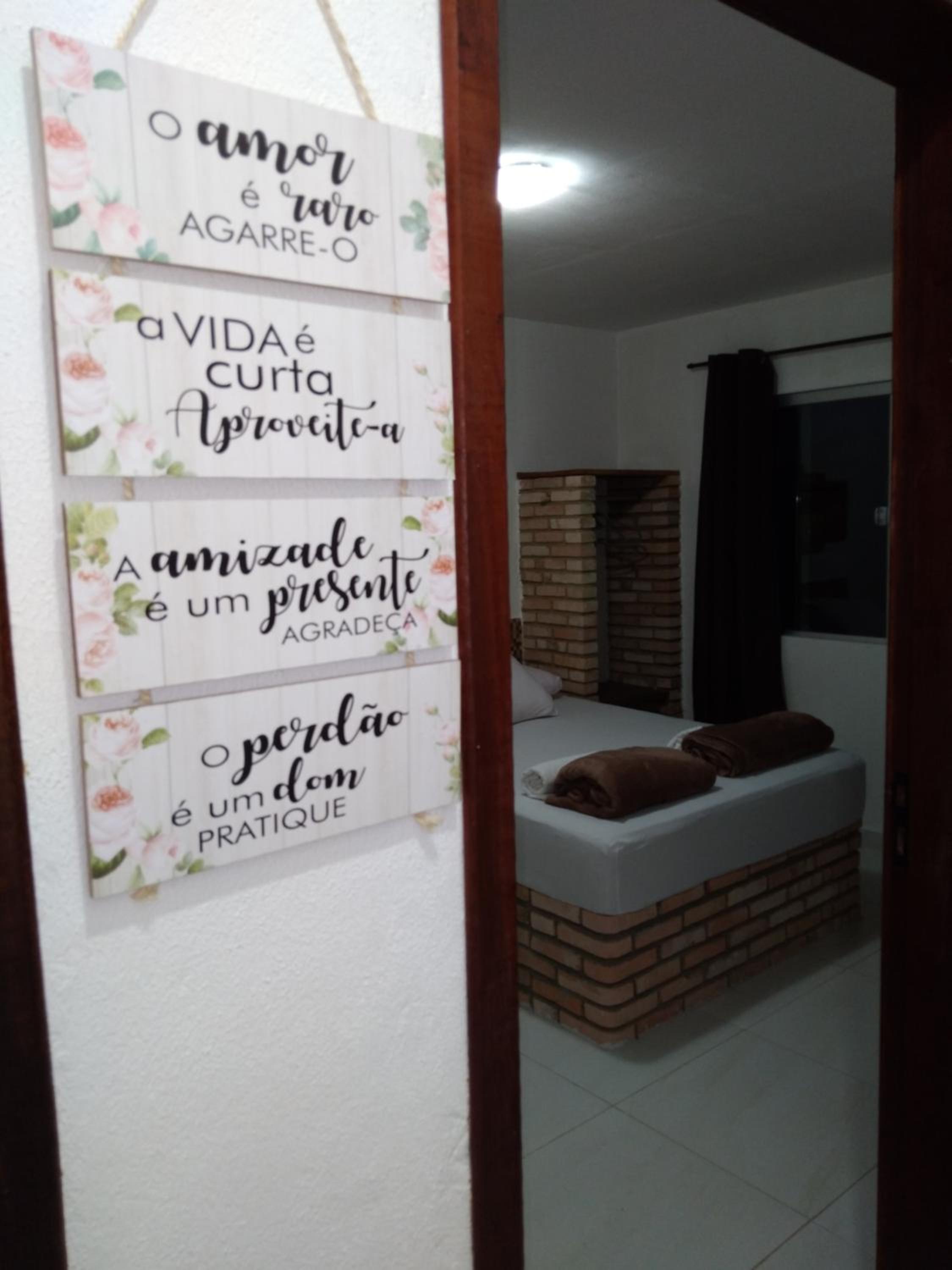 Flats-Pousada Três Milagres-Apartamentos completos em São Miguel dos Milagres-Centro-Primeiro conjunto antes da praia, 200m somente- com café opcional, bic