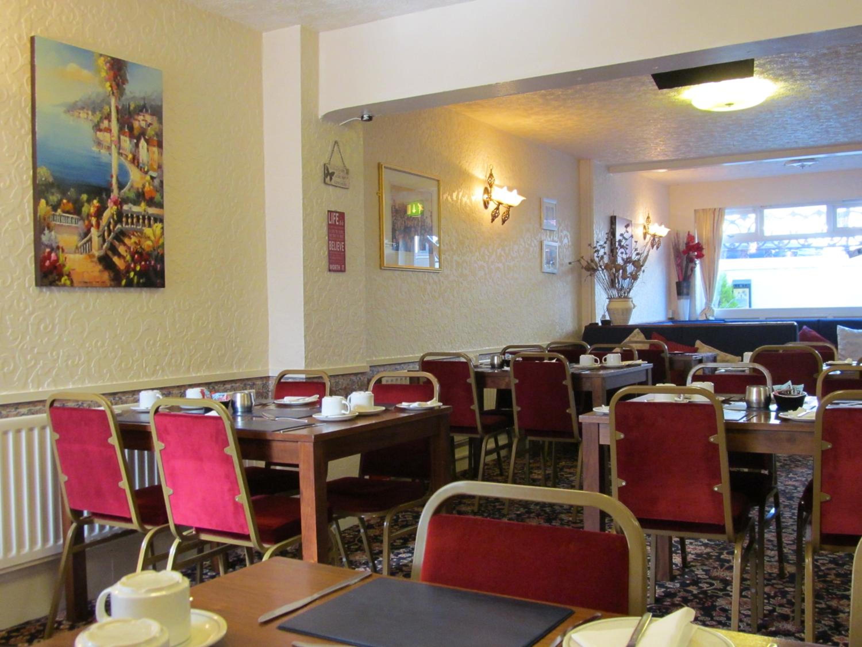 Alondra Hotel