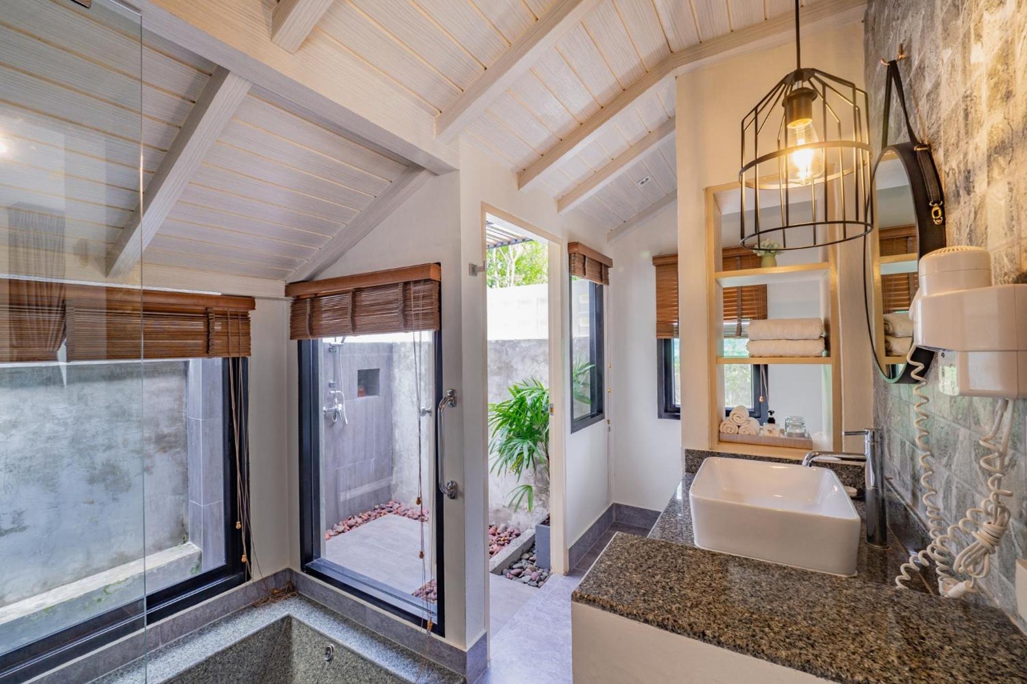 Khaolak Emerald Beach Resort and Spa