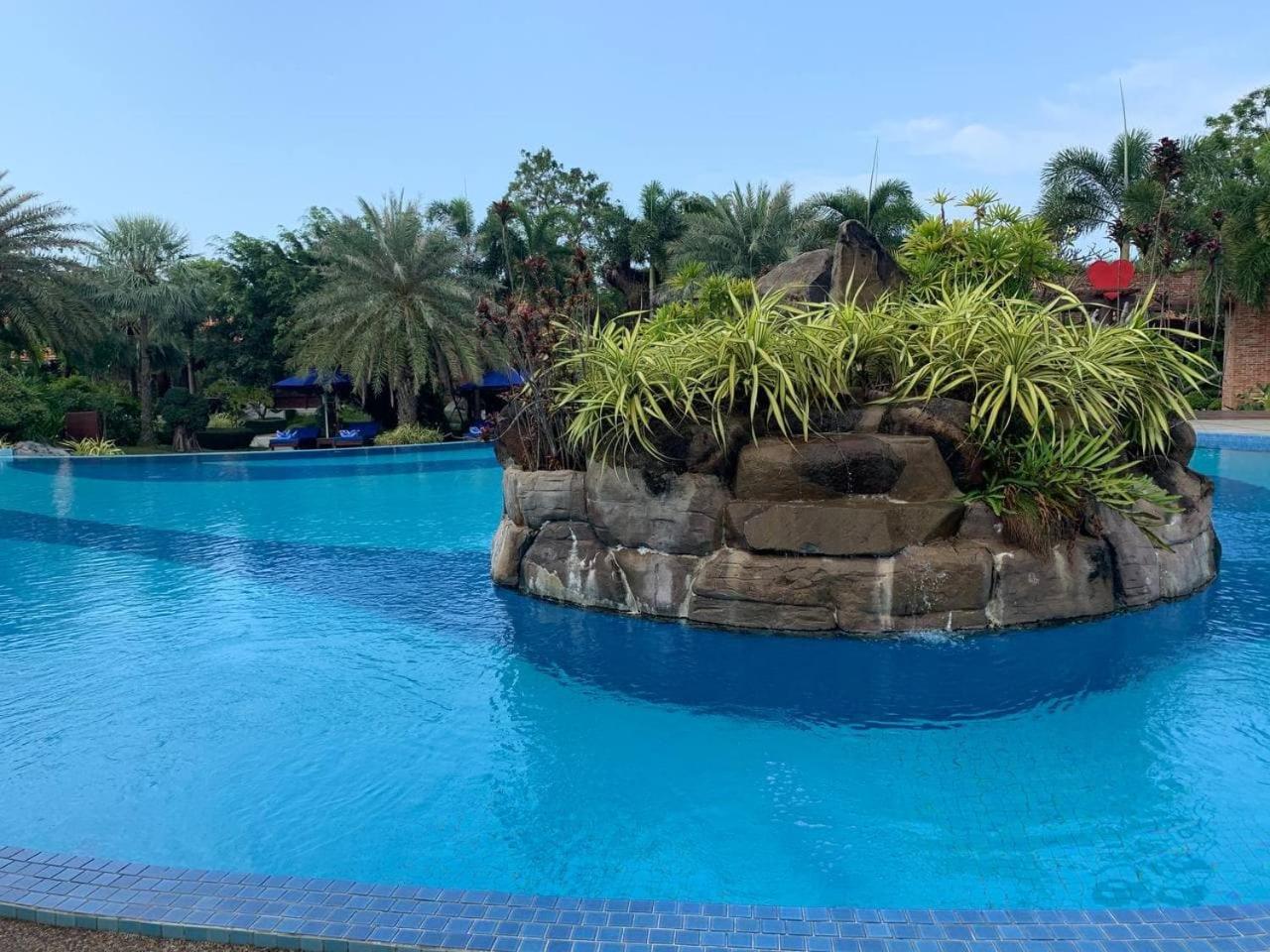 Try Palace Resort Kep