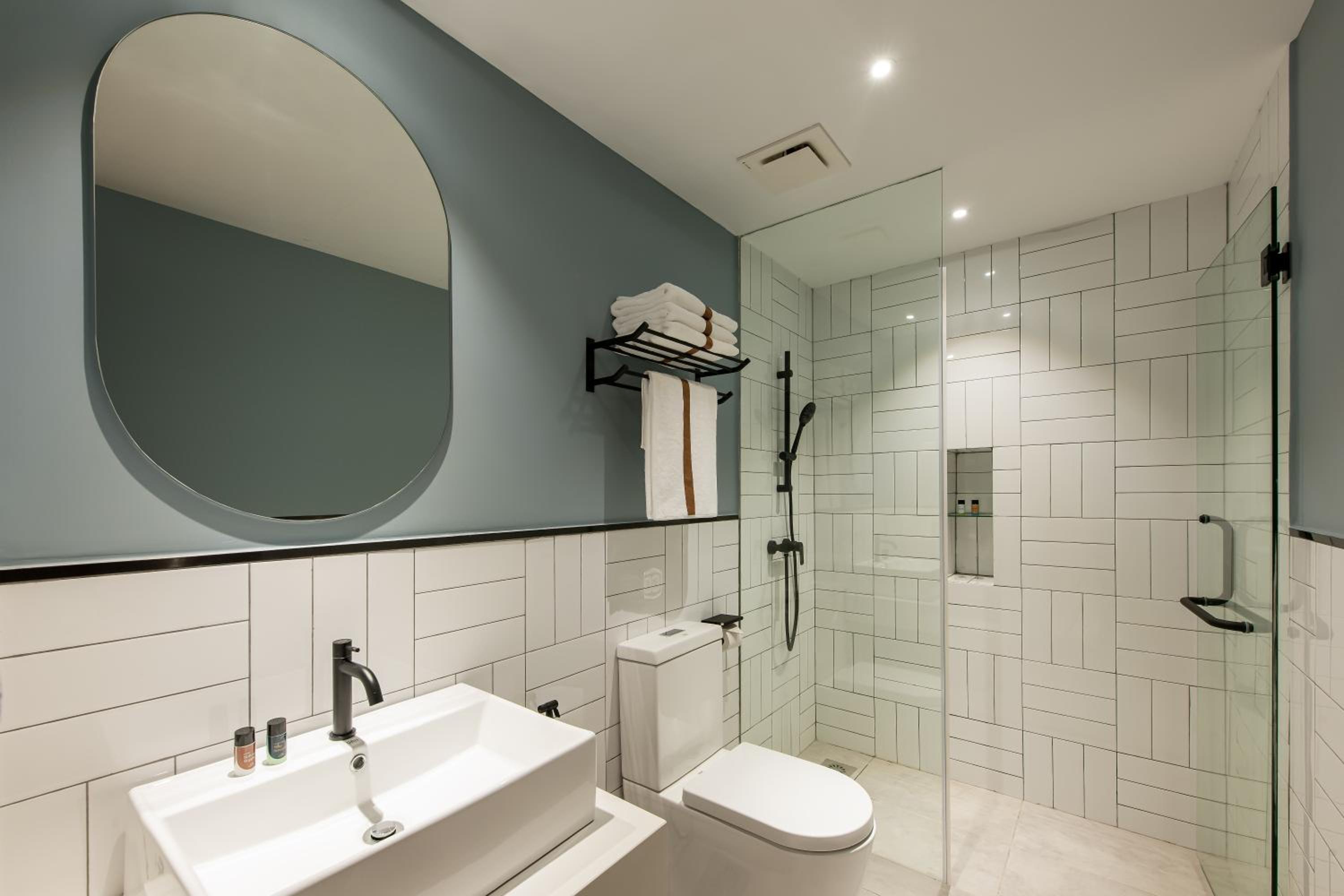 AMI Suites - Arte Mont Kiara