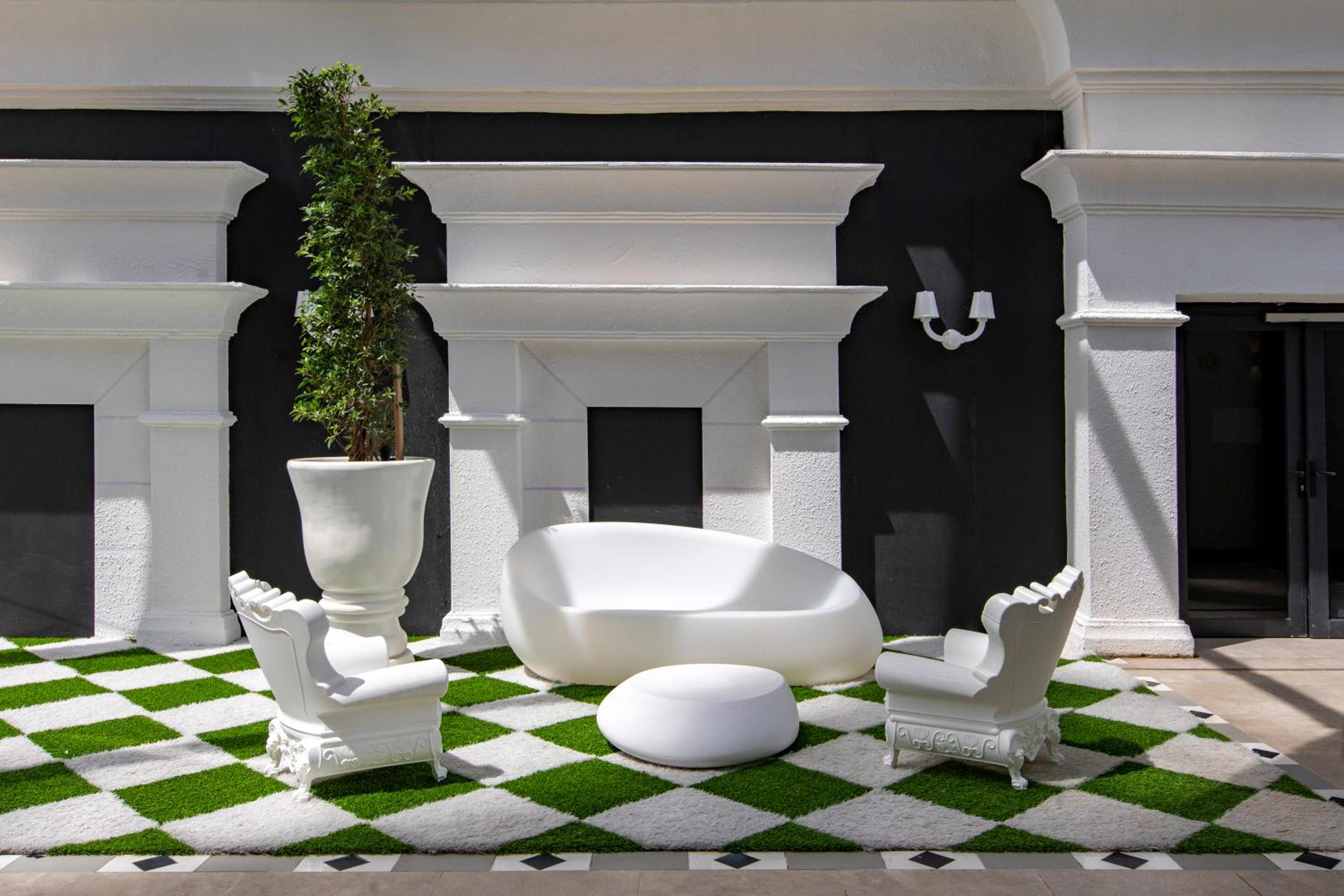 AMI Suites - Arte Mont Kiara