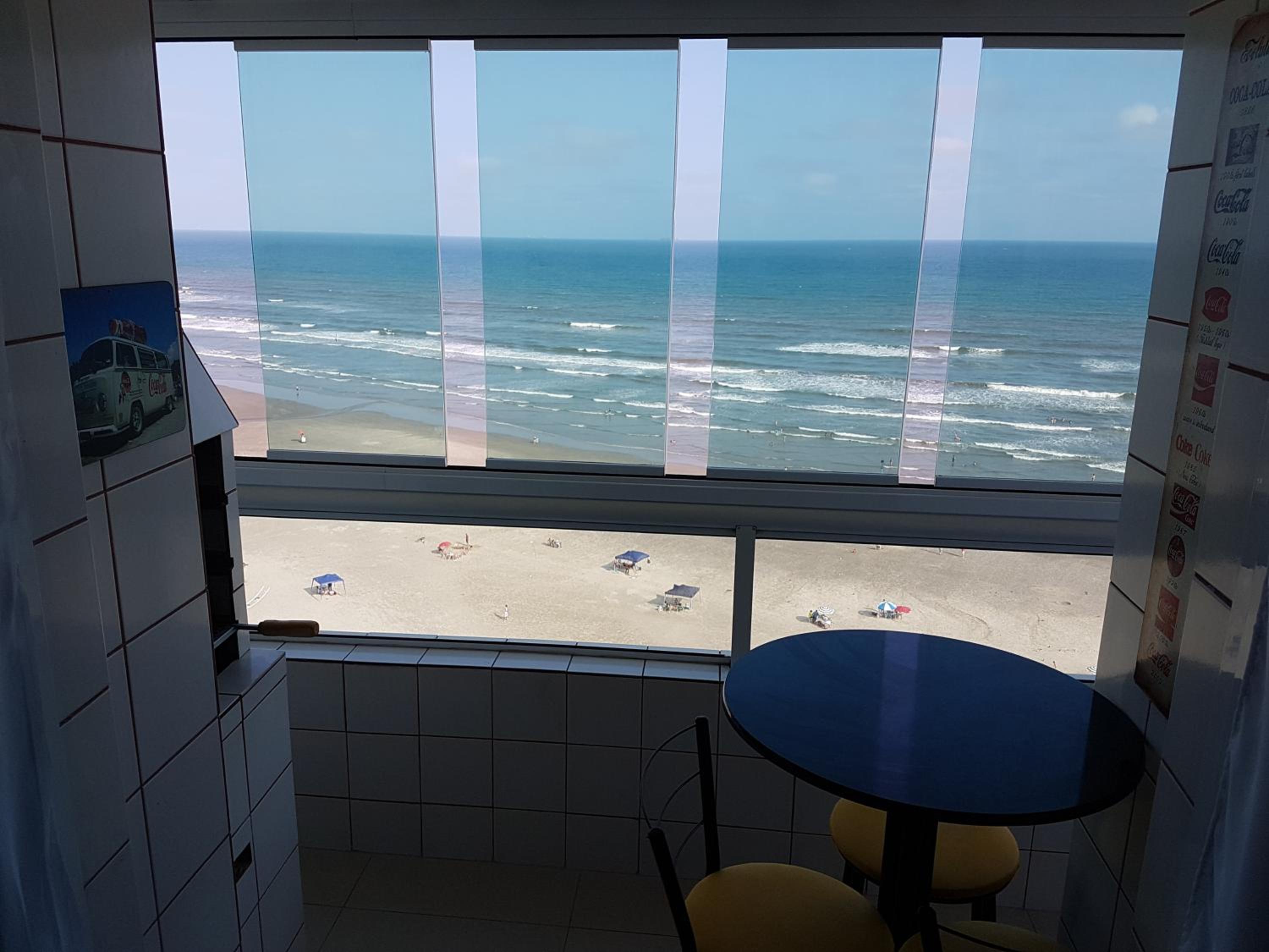 Pedacinho do céu - Frente ao Mar +Varanda Gourmet view 5