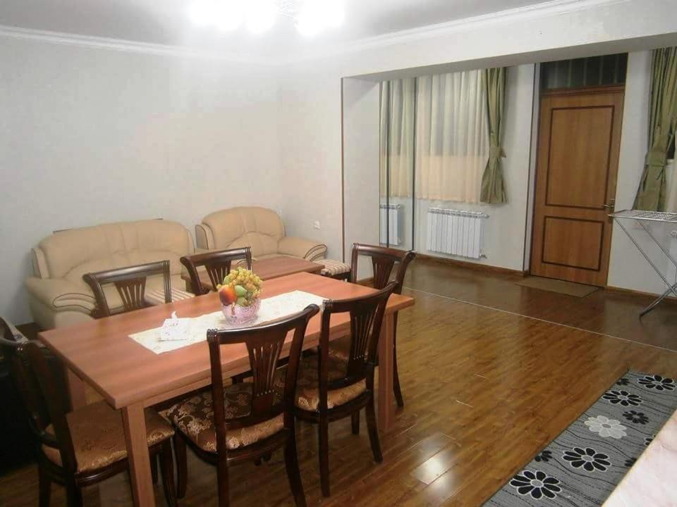 Apartment on Getapnya 74