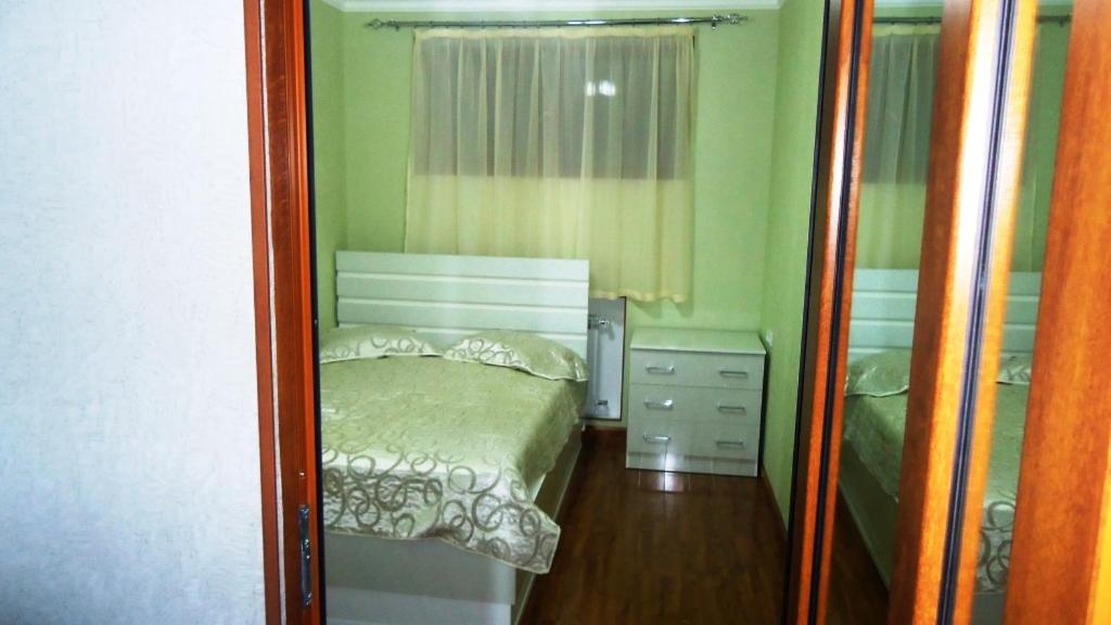 Apartment on Getapnya 74