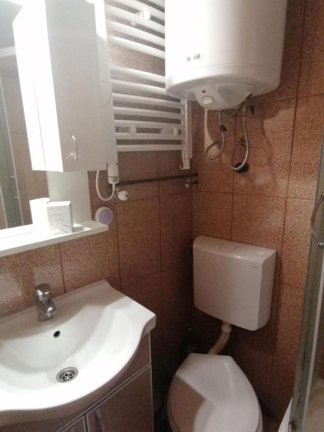 Konaci apartman Hani view 2