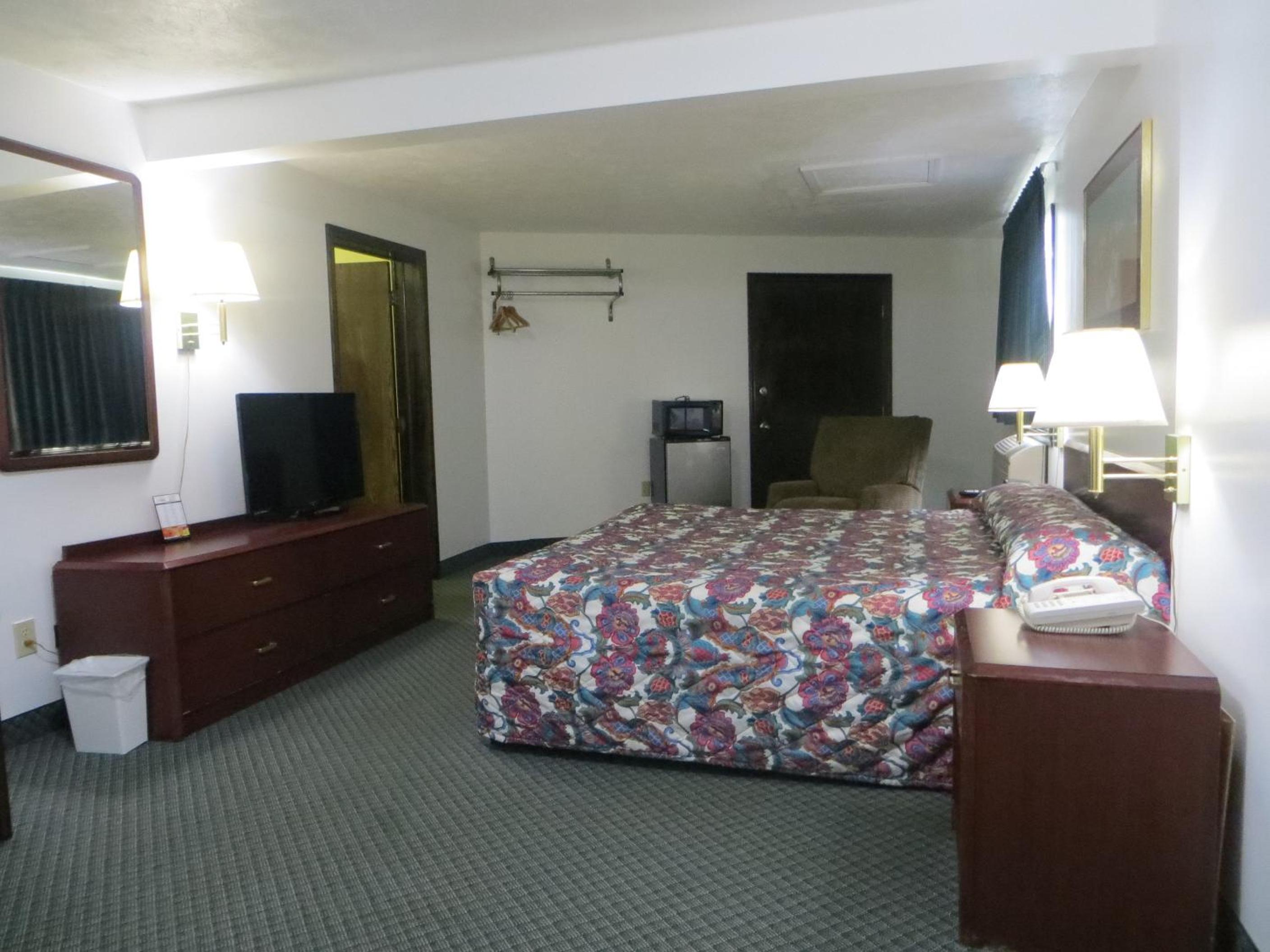 Cadillac Vacations - Cadillac Inn - Property Image 9