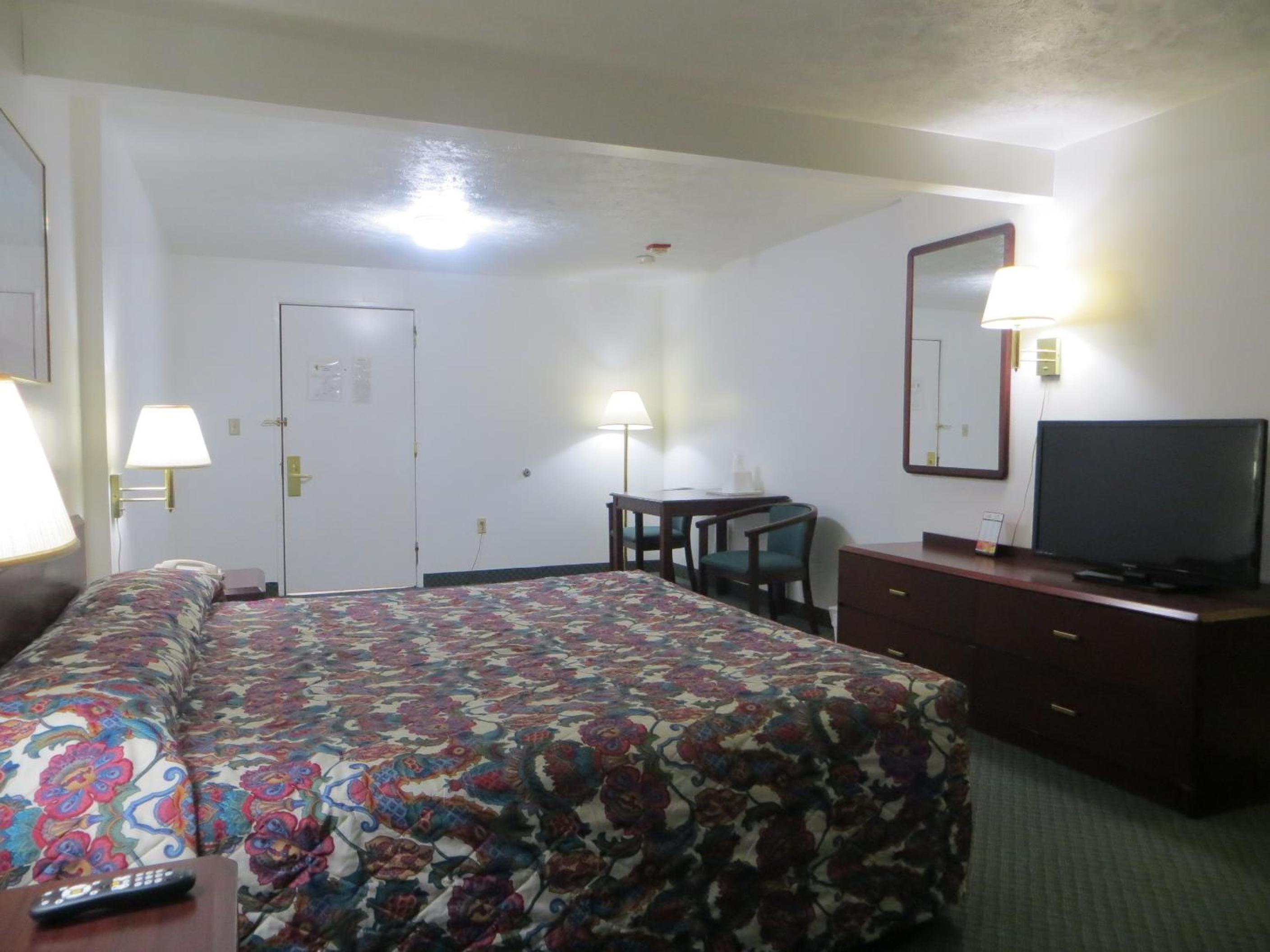 Cadillac Vacations - Cadillac Inn - Property Image 10