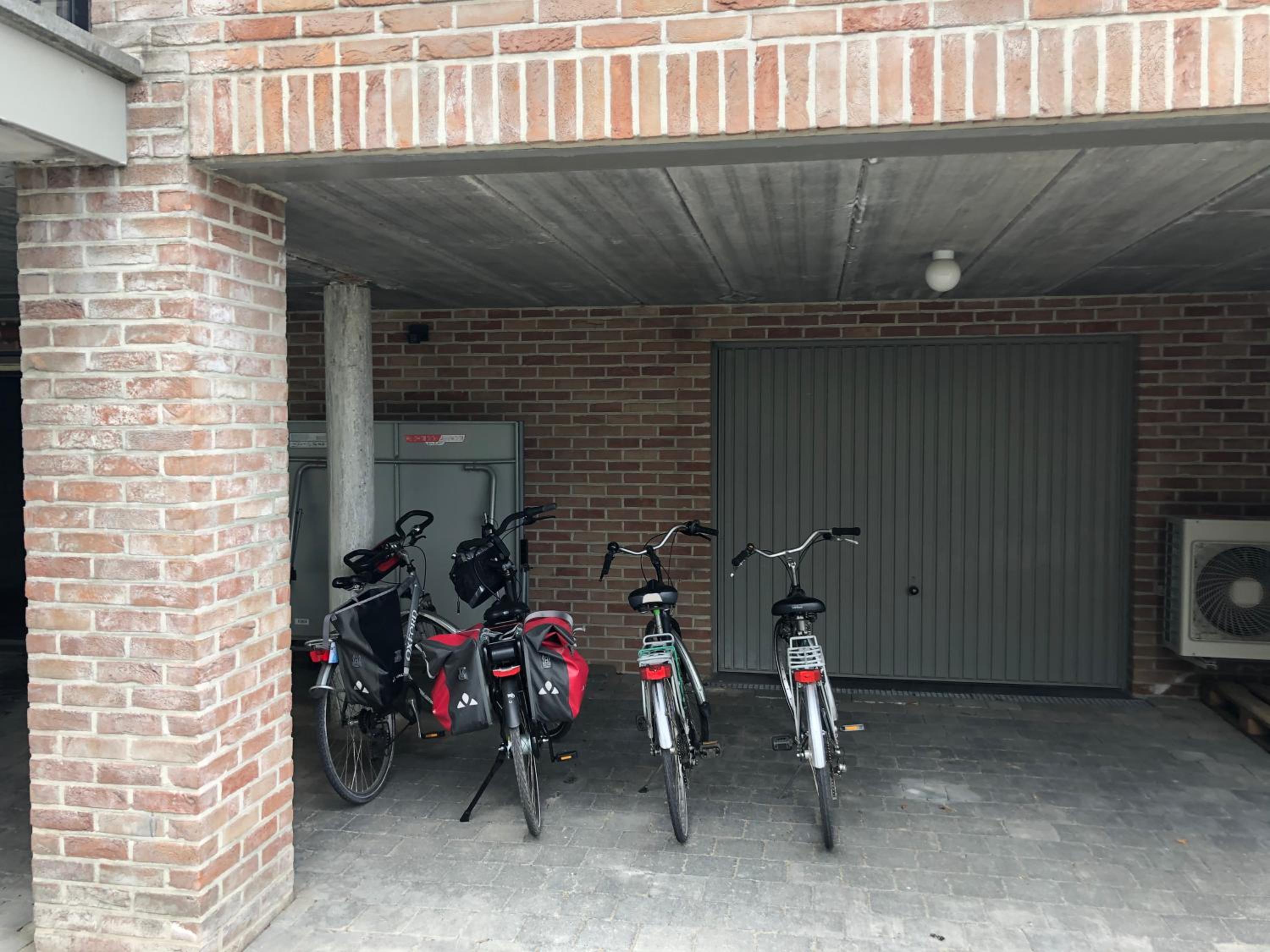 Photo 28