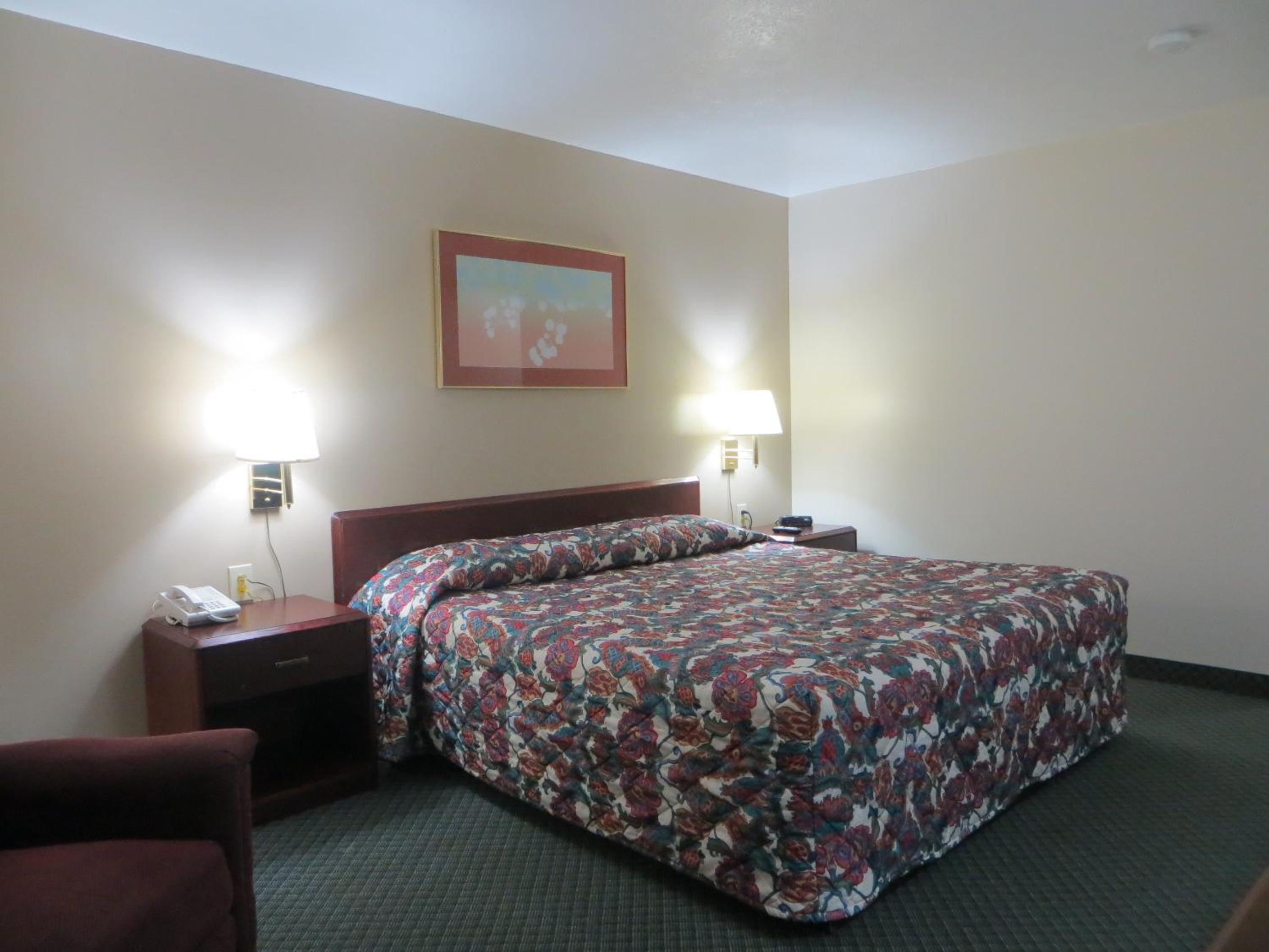 Cadillac Vacations - Cadillac Inn - Property Image 12