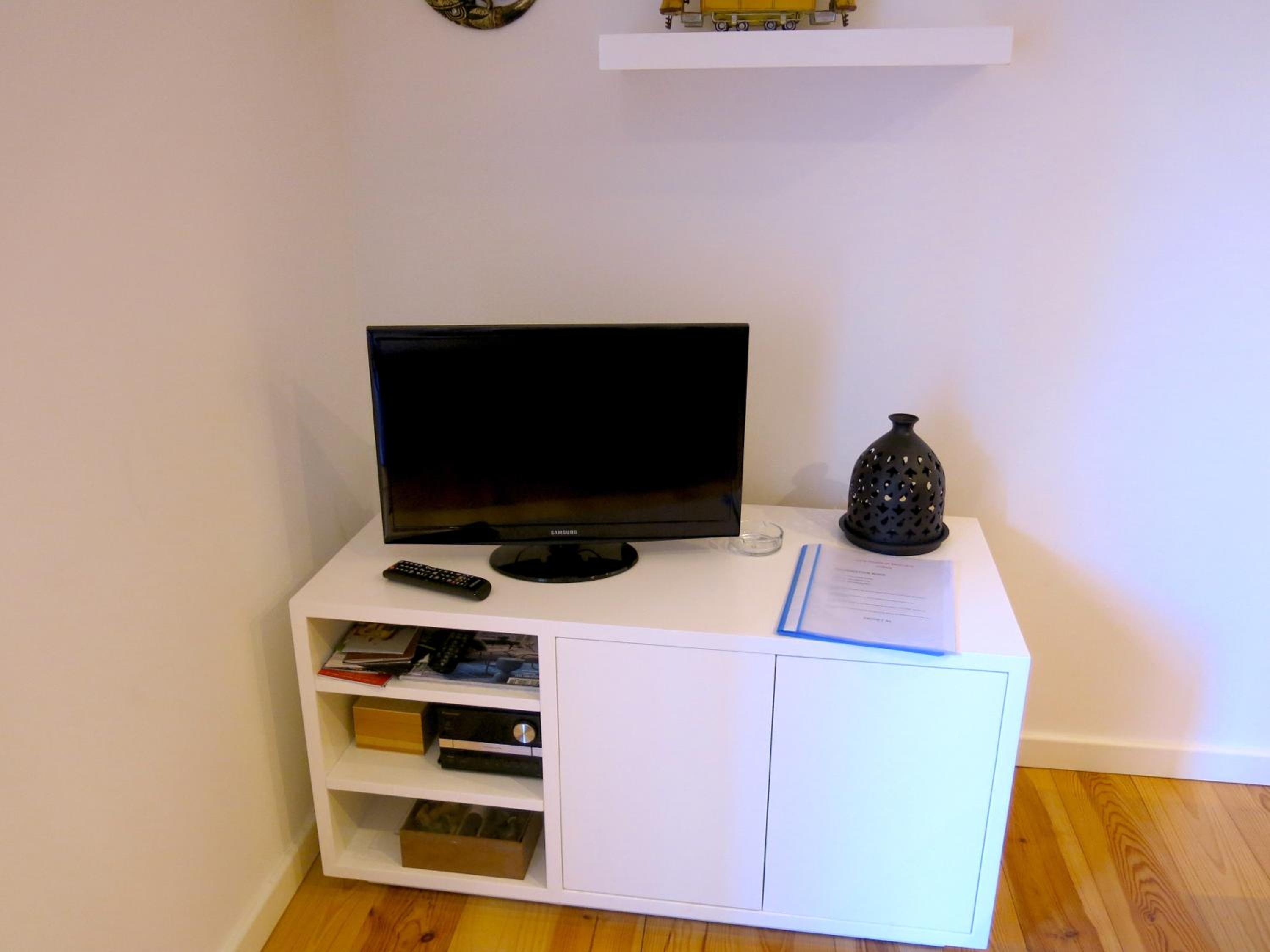 Cozy Studio in Mouraria with AC view 2