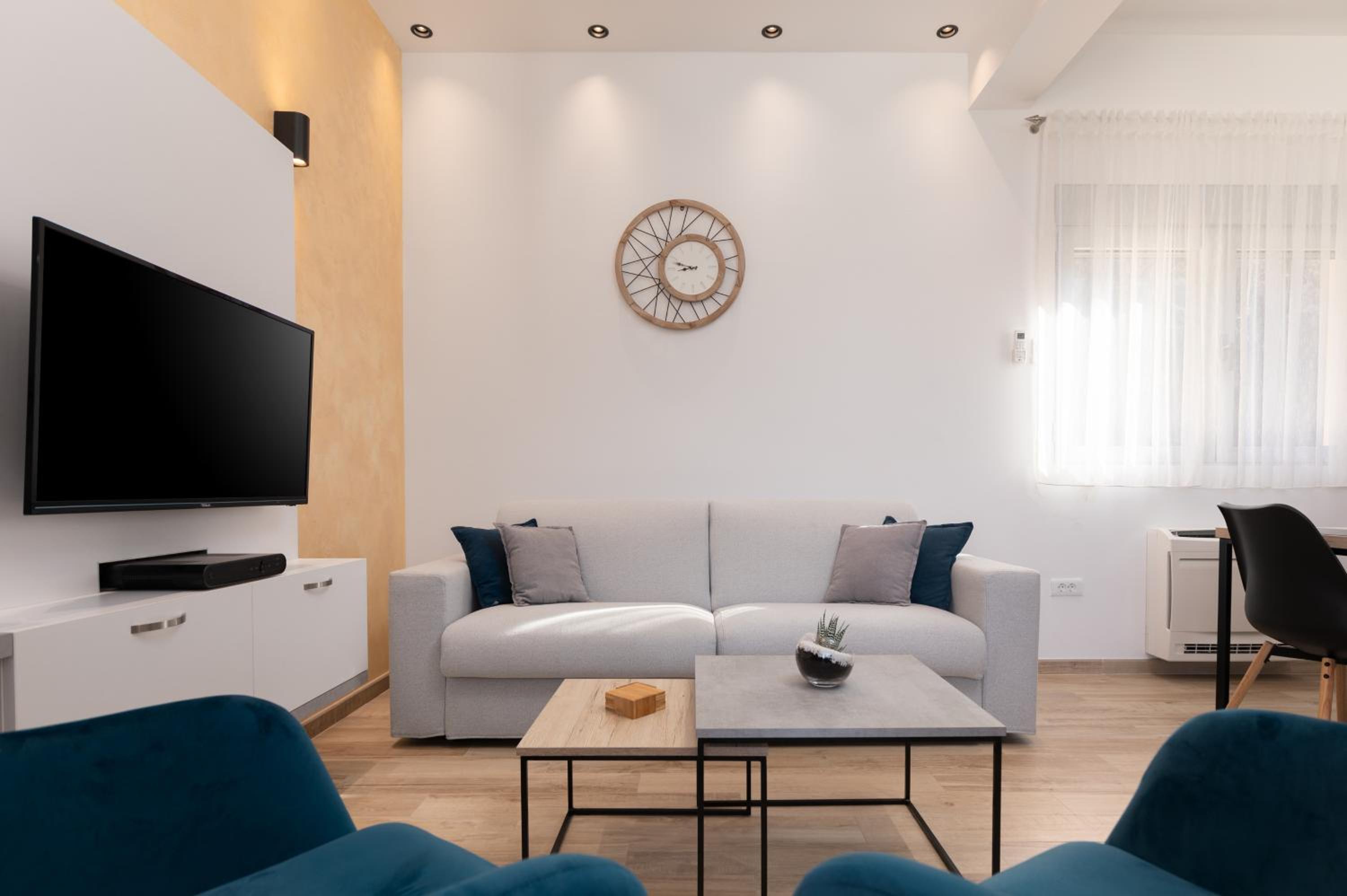 Bonintro Lux Apartment view 3