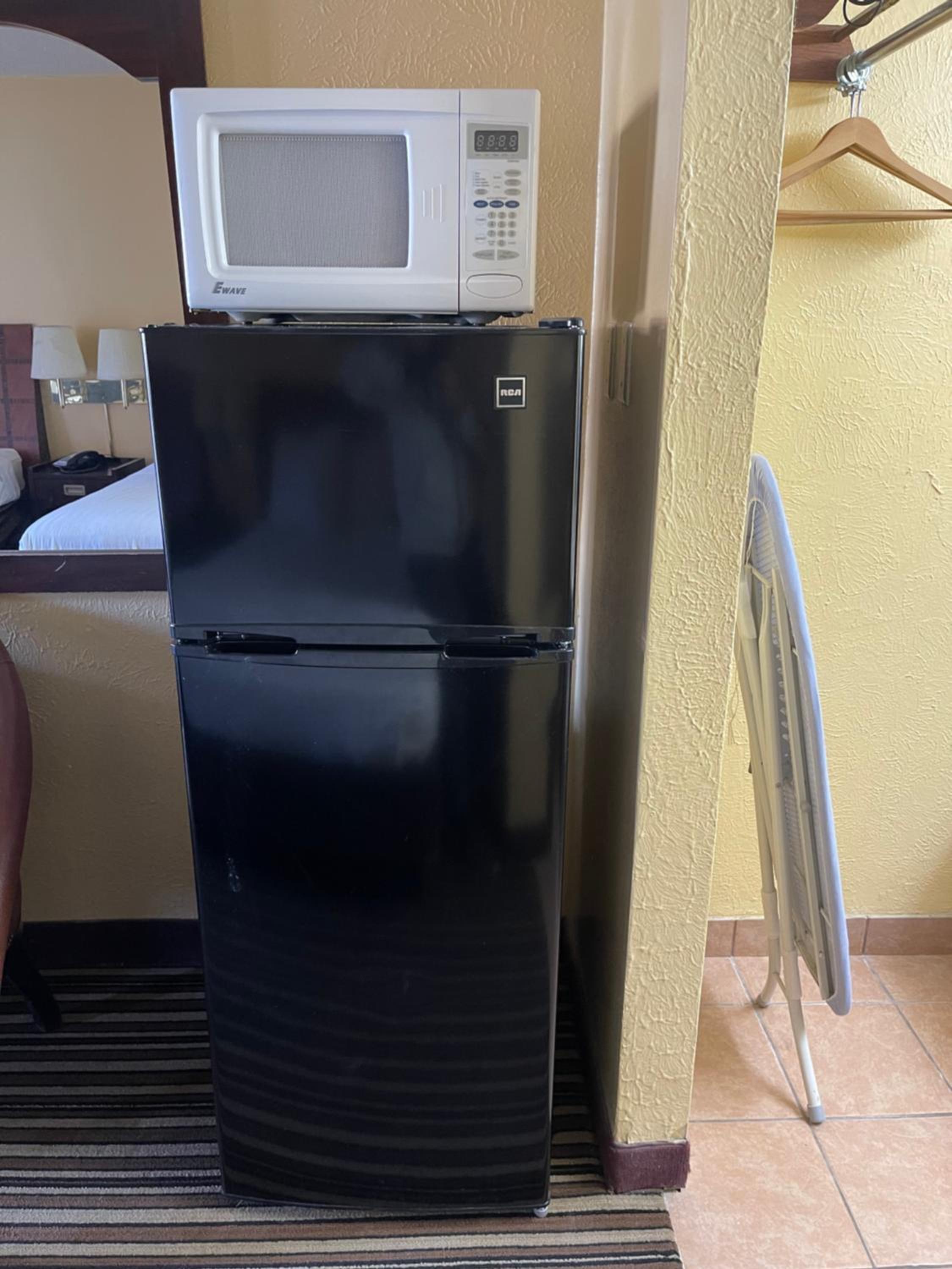 Dodge City Vacations - Nendels Inn  Suites Dodge City Airport - Property Image 5