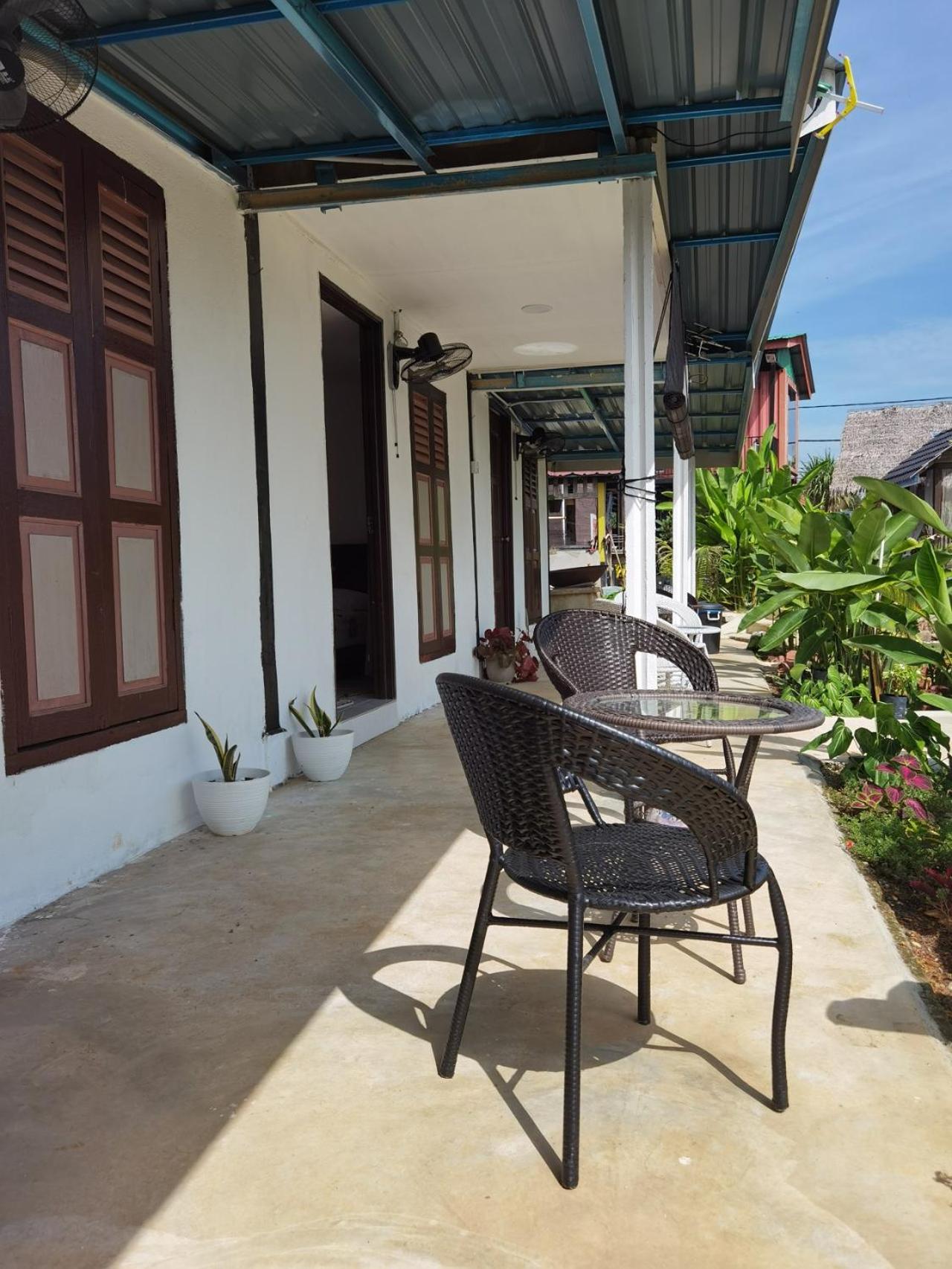 Dangau Sala D'Kontena photo 4
