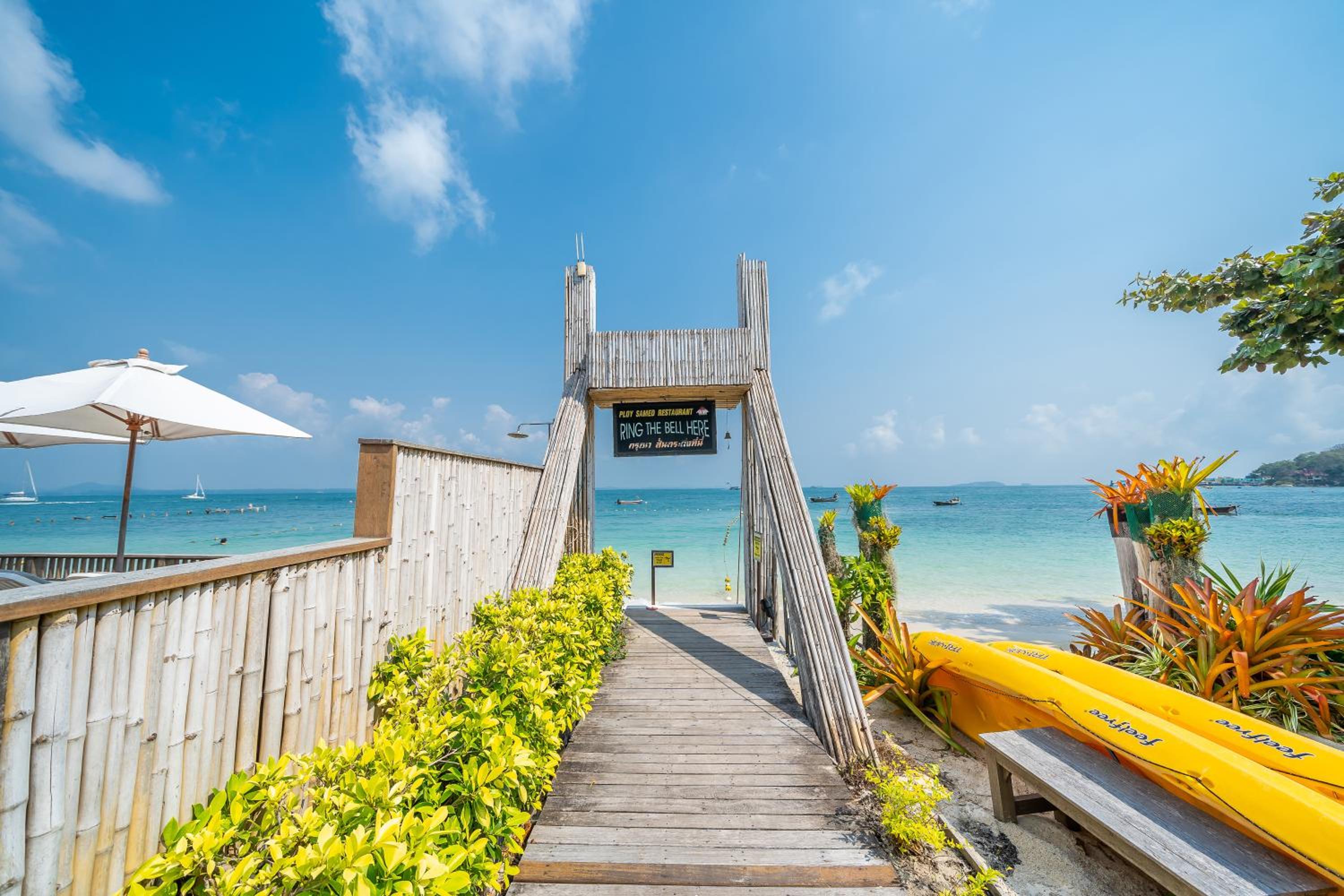 Baan Ploy Sea