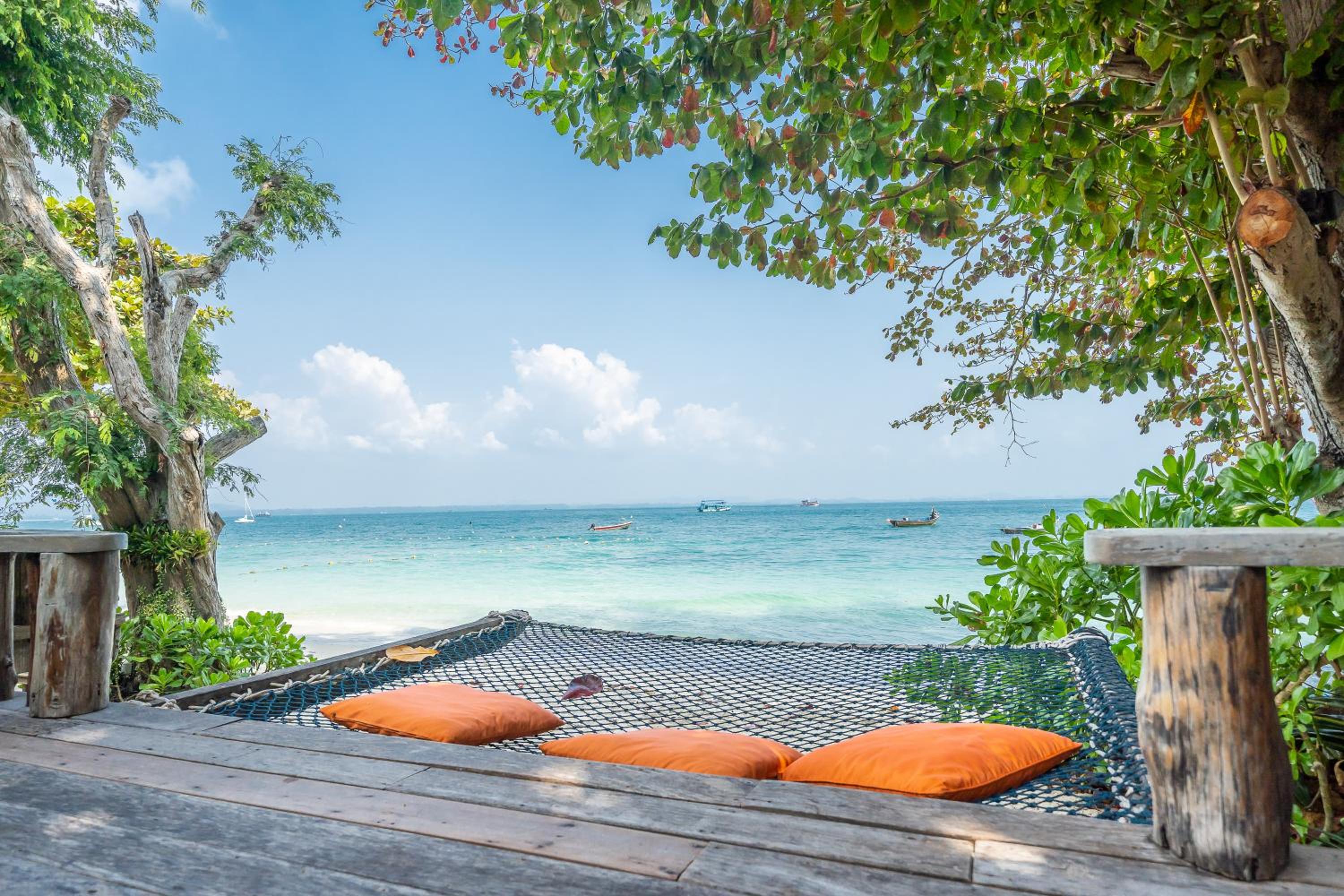 Baan Ploy Sea