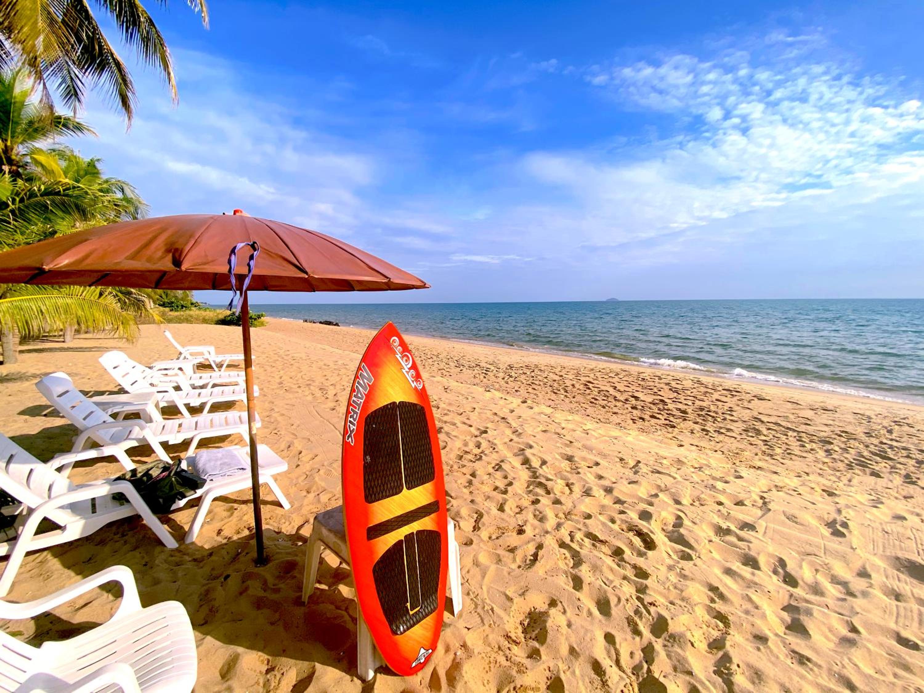 Natural Villas -Front Samet - Beach front 3BR with Pool