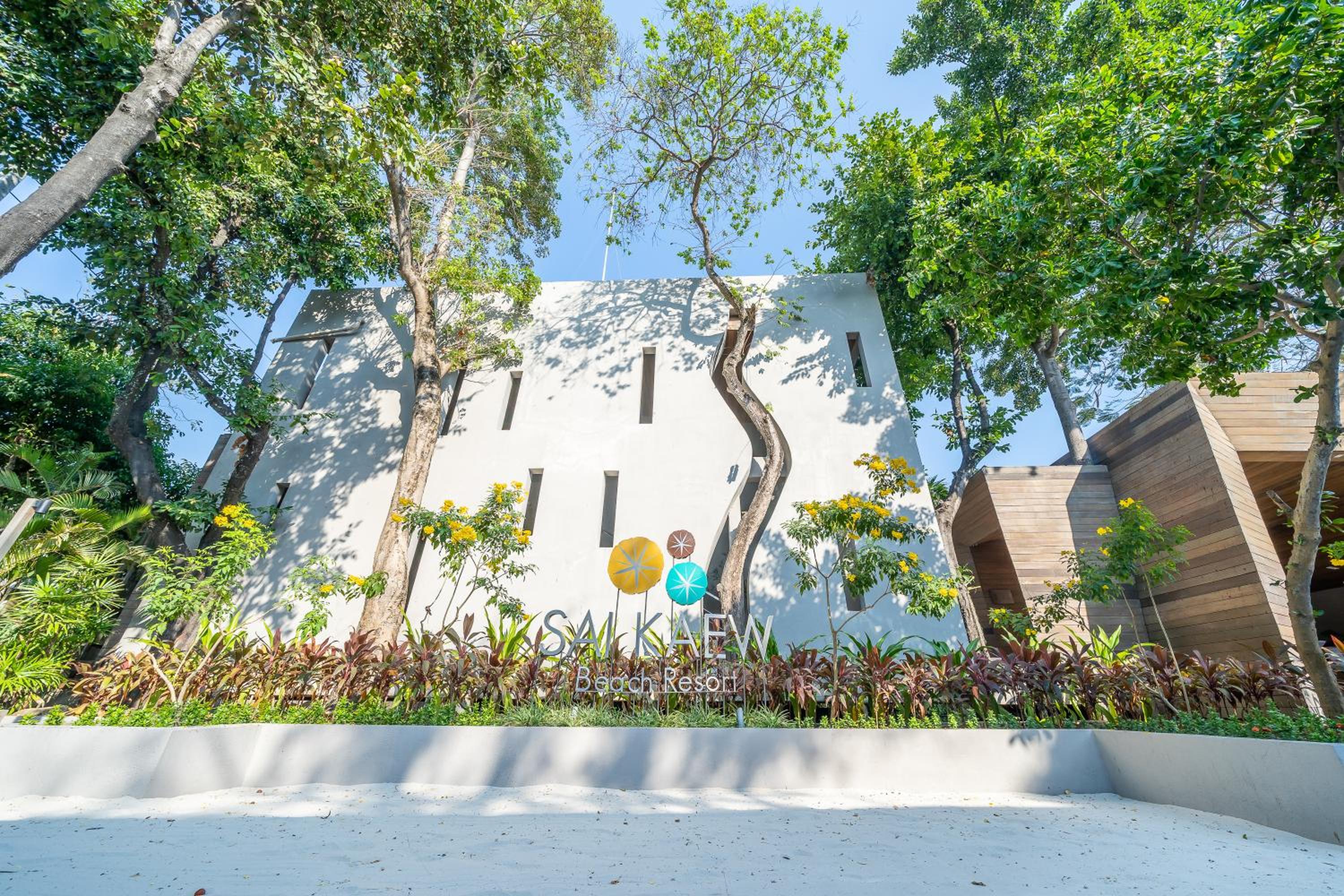Hotel Sai Kaew Beach Resort - Image 1