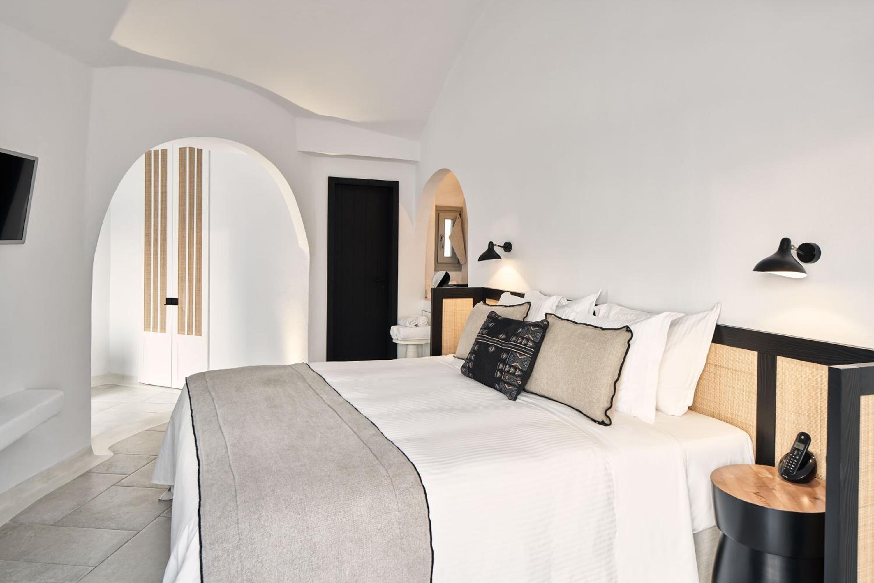 Oia Vacations - Charisma Suites - Property Image 114