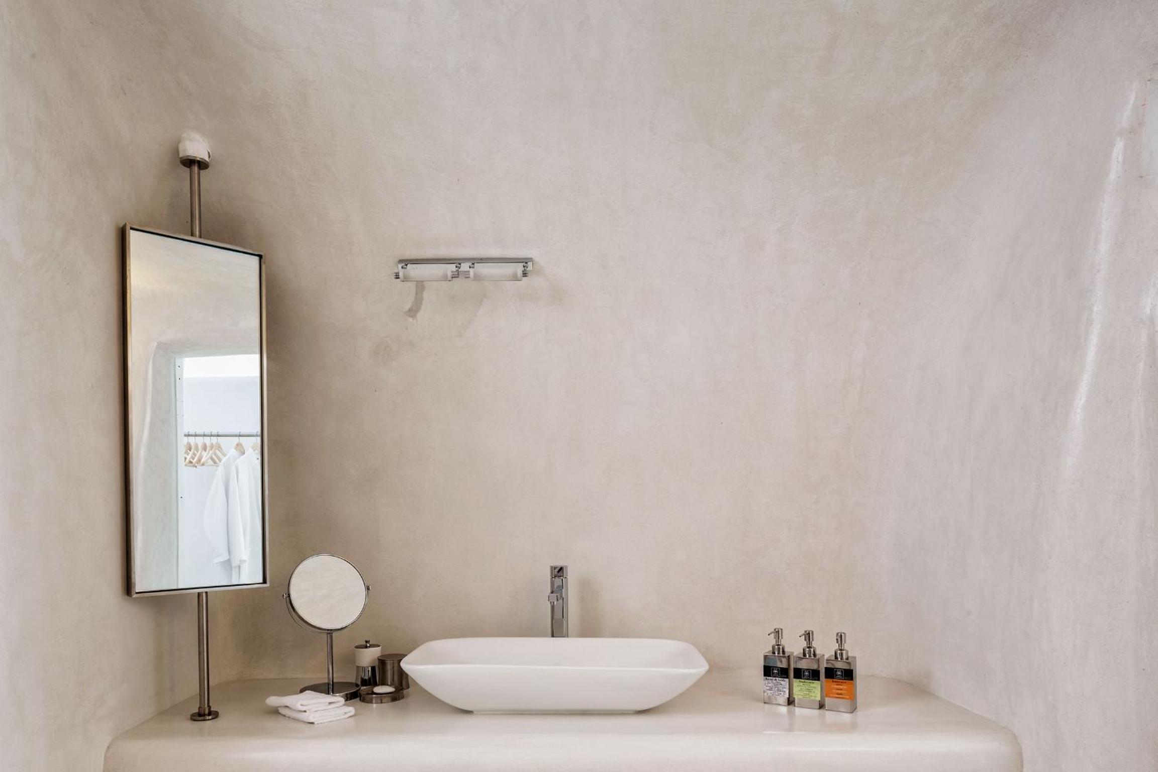 Oia Vacations - Charisma Suites - Property Image 85