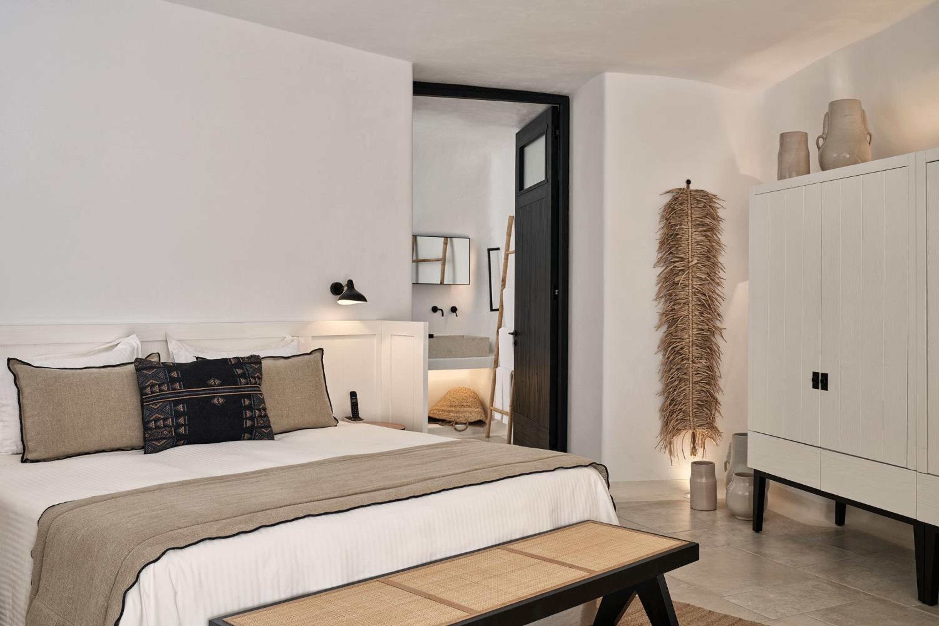Oia Vacations - Charisma Suites - Property Image 32