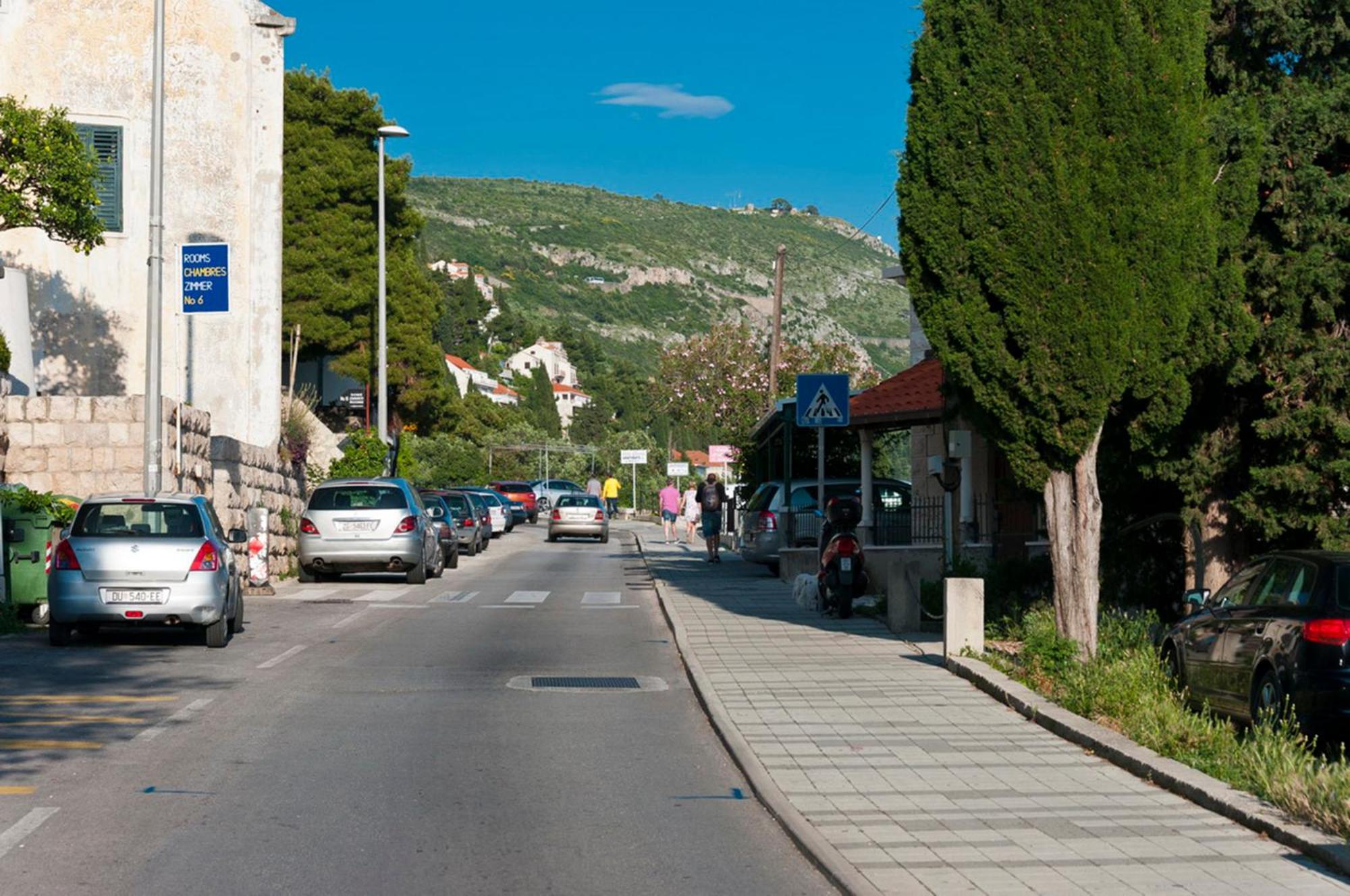 Lora studio sea & OldTown view with parking