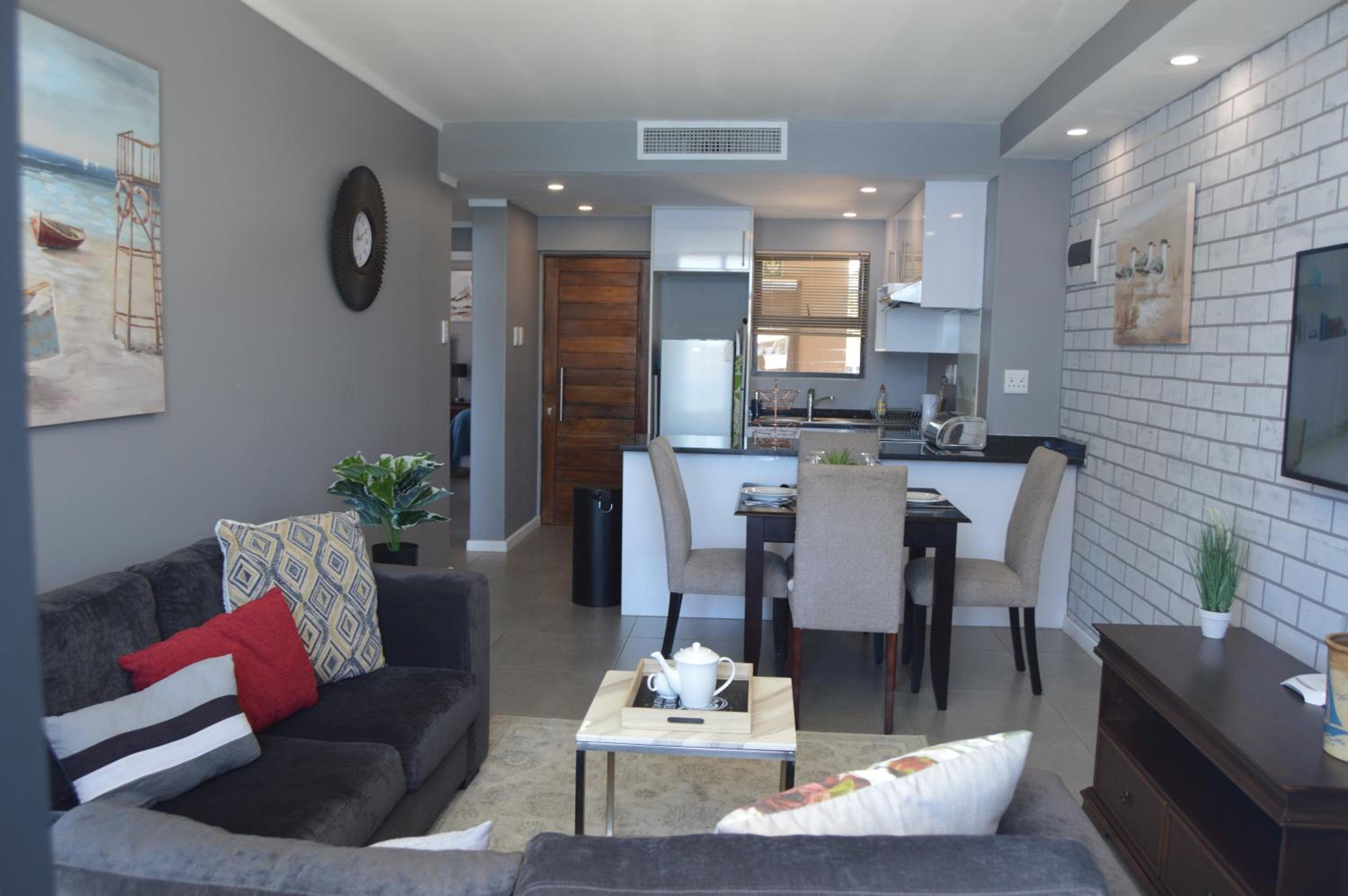 Accommodation Front - Fantastic & Spacious 4 Sleeper view 2
